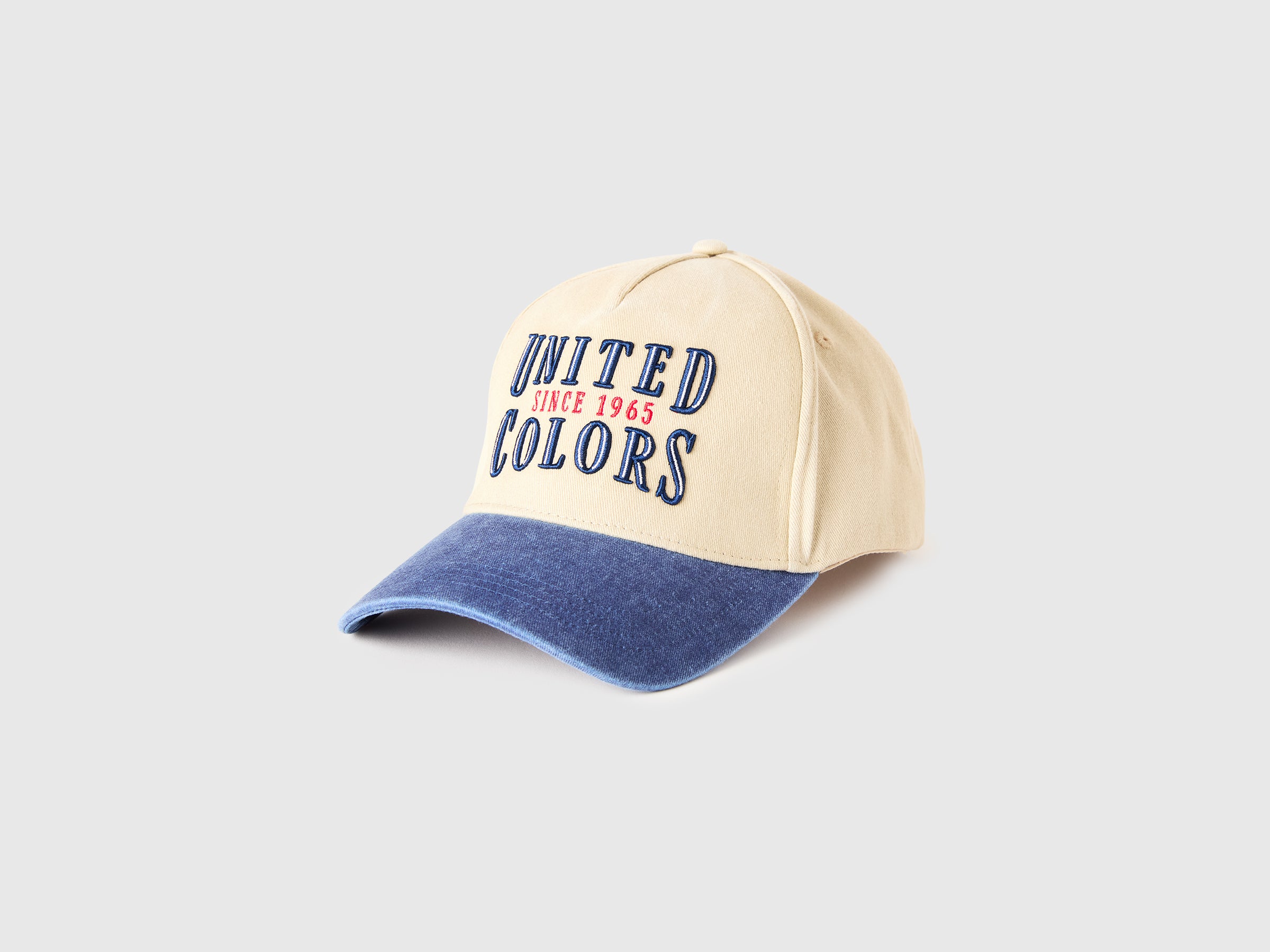Baseball cap with embroidery - ucb_image_FS