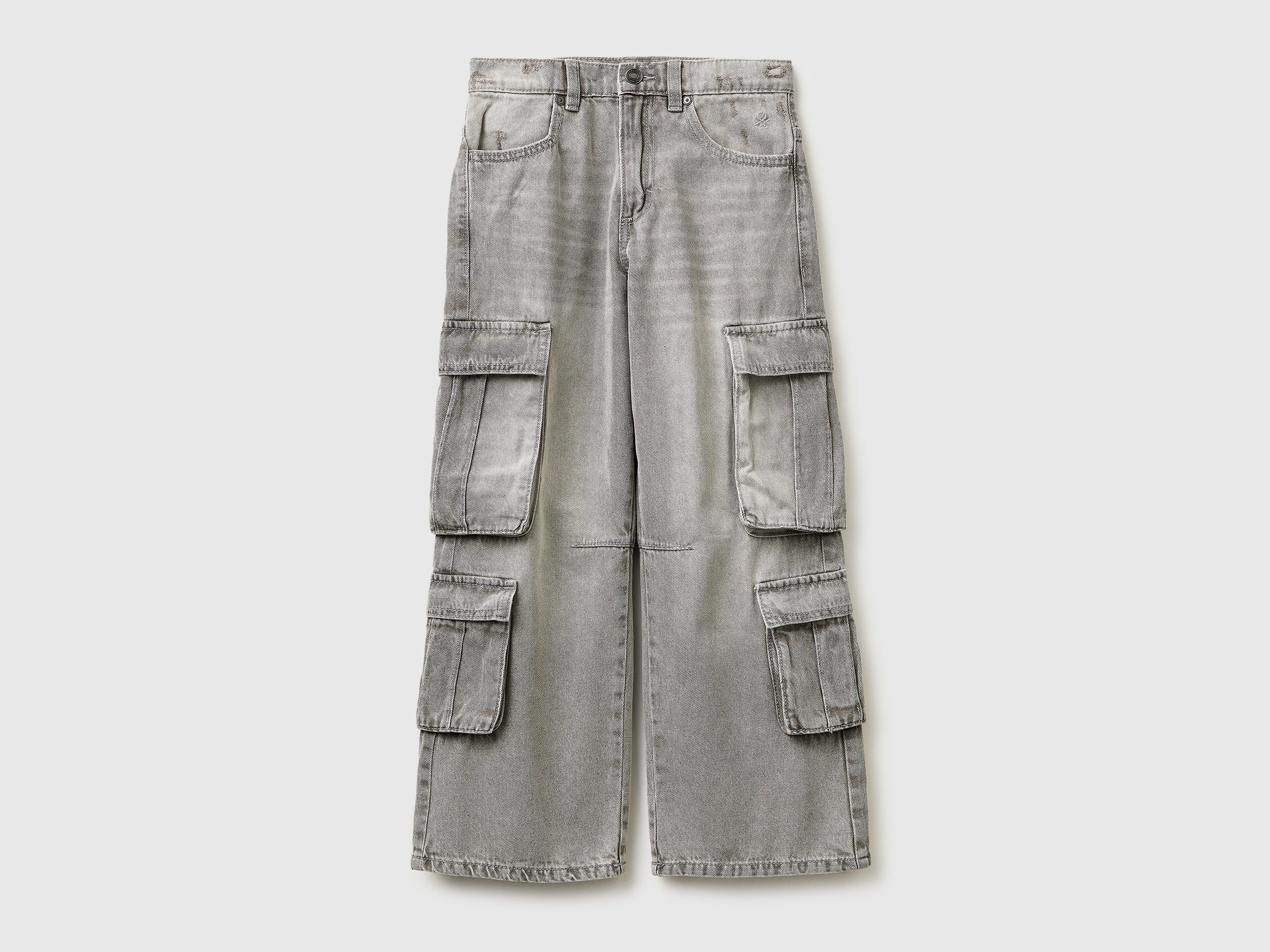 Jeans com bolsos grandes loose fit - ucb_image_FS