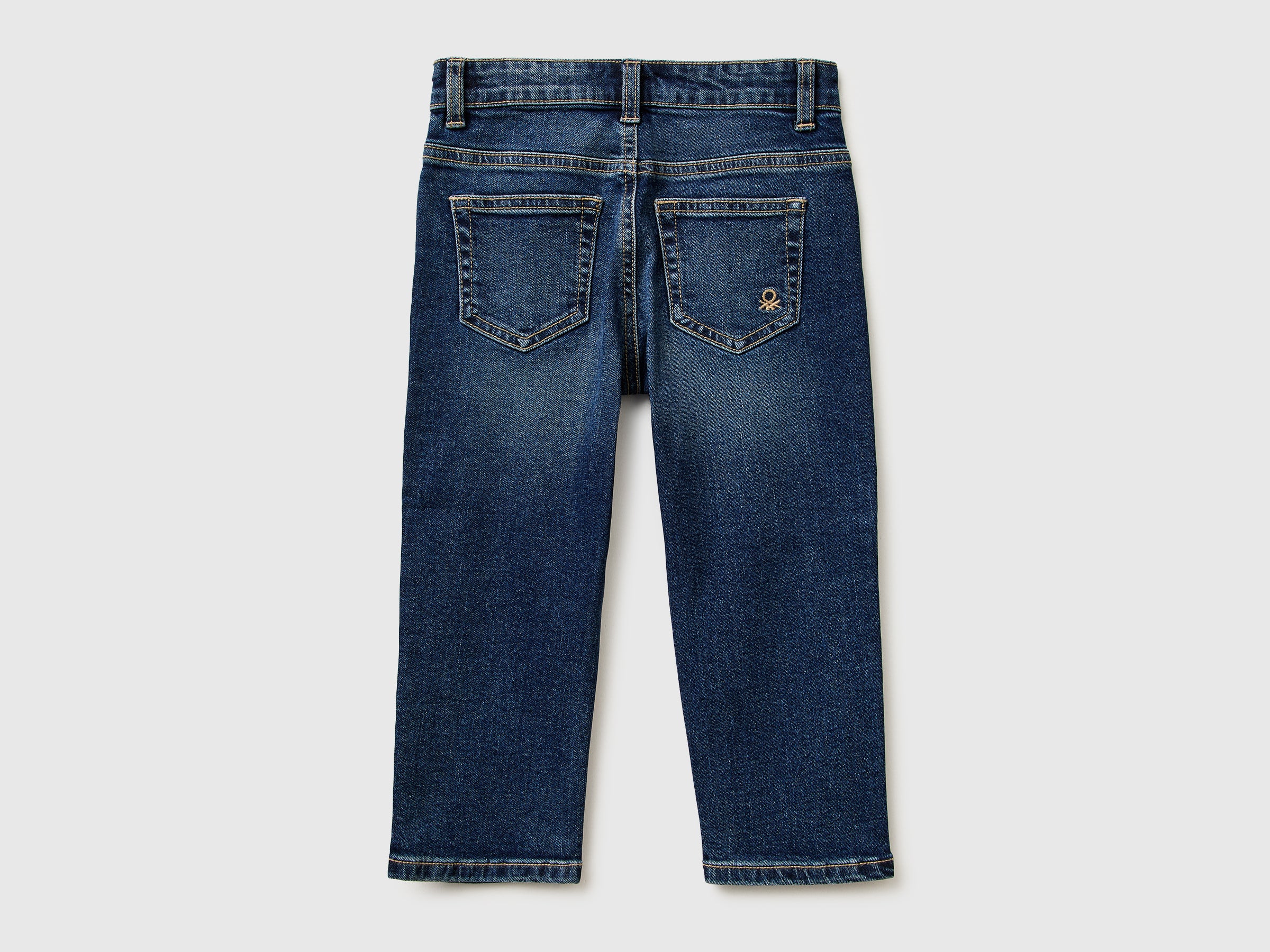 Jeans loose fit com rasgos - ucb_image_BS