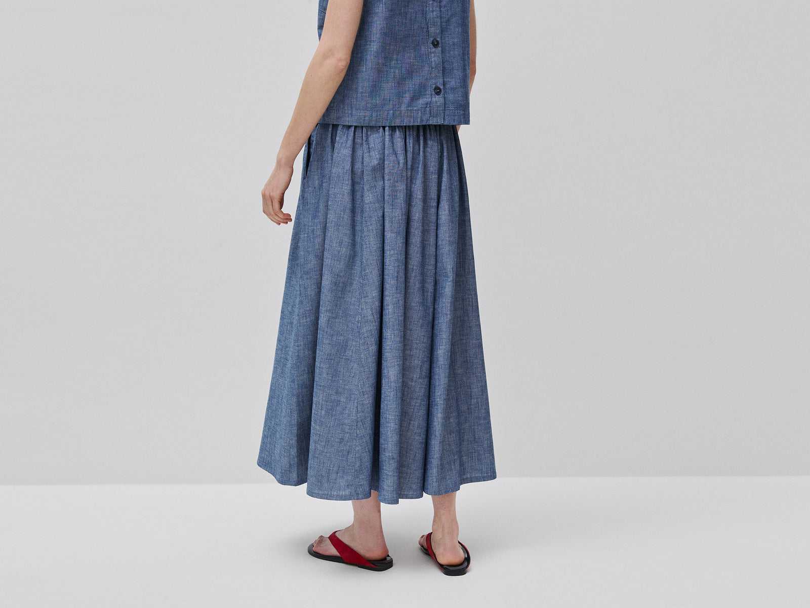 Saia midi em chambray - ucb_image_B