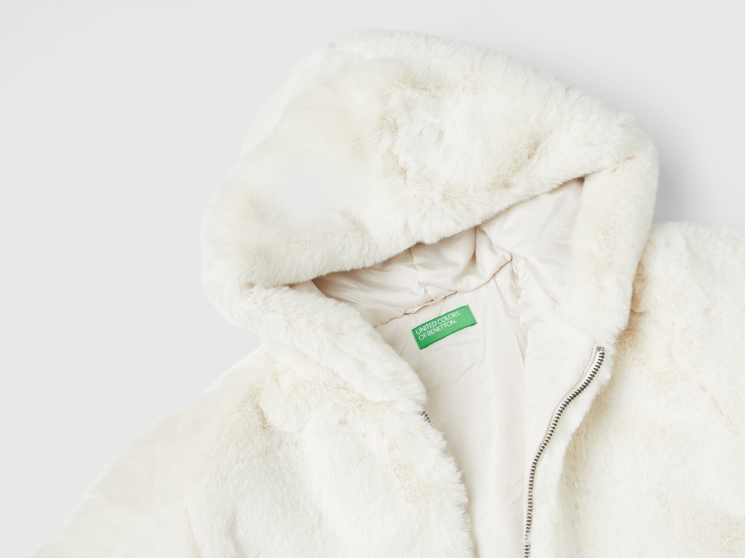 Blusão em pelo sintético - ucb_image_DS1