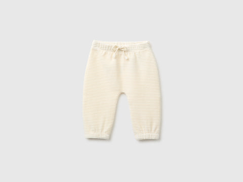 Calças em chenille com bordado atrás - ucb_image_FS