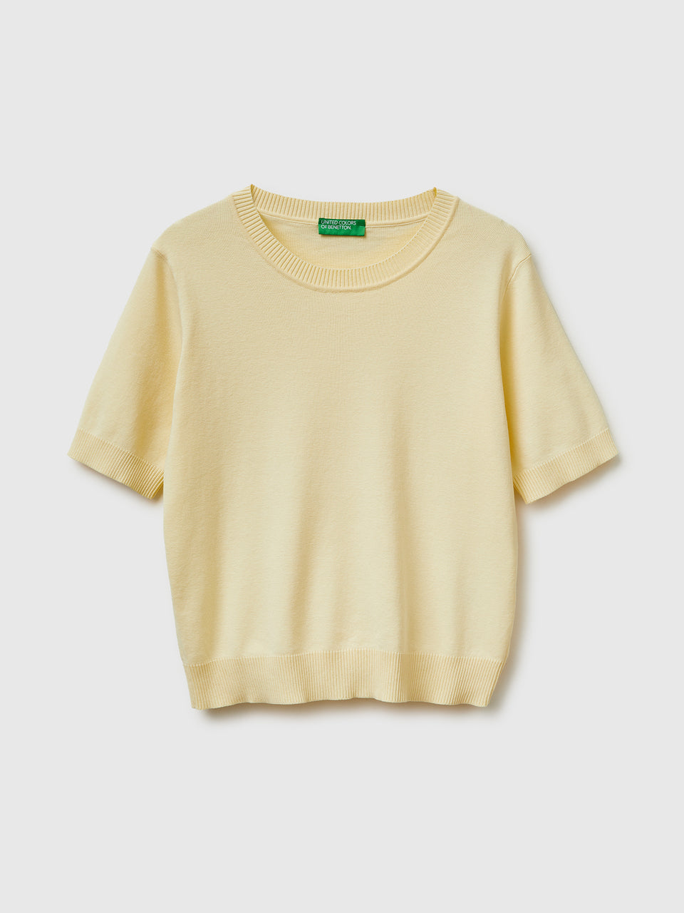 Camisola amarelo claro com manga curta - ucb_image_FS