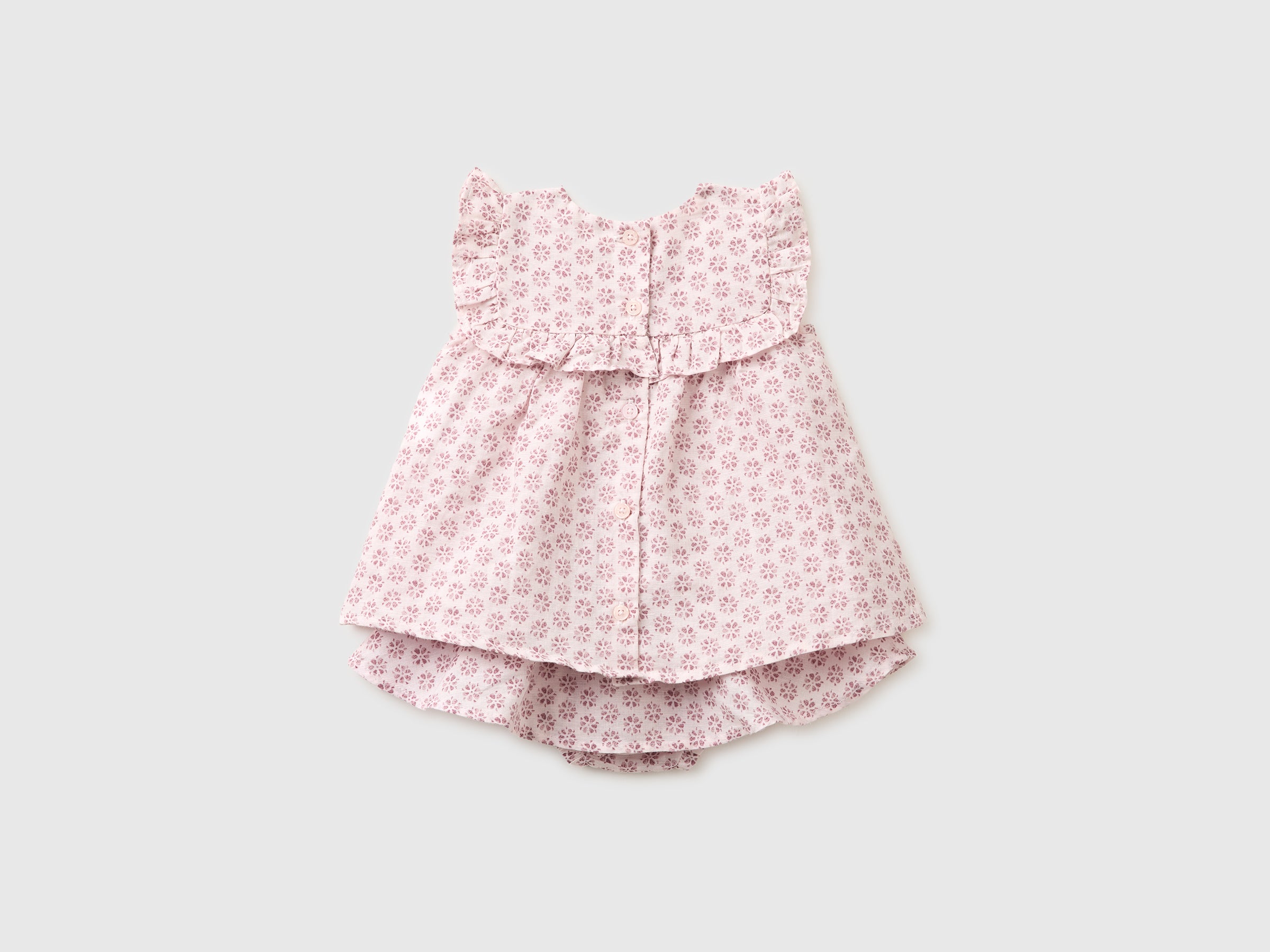 Conjunto às flores em mistura de linho - ucb_image_BS