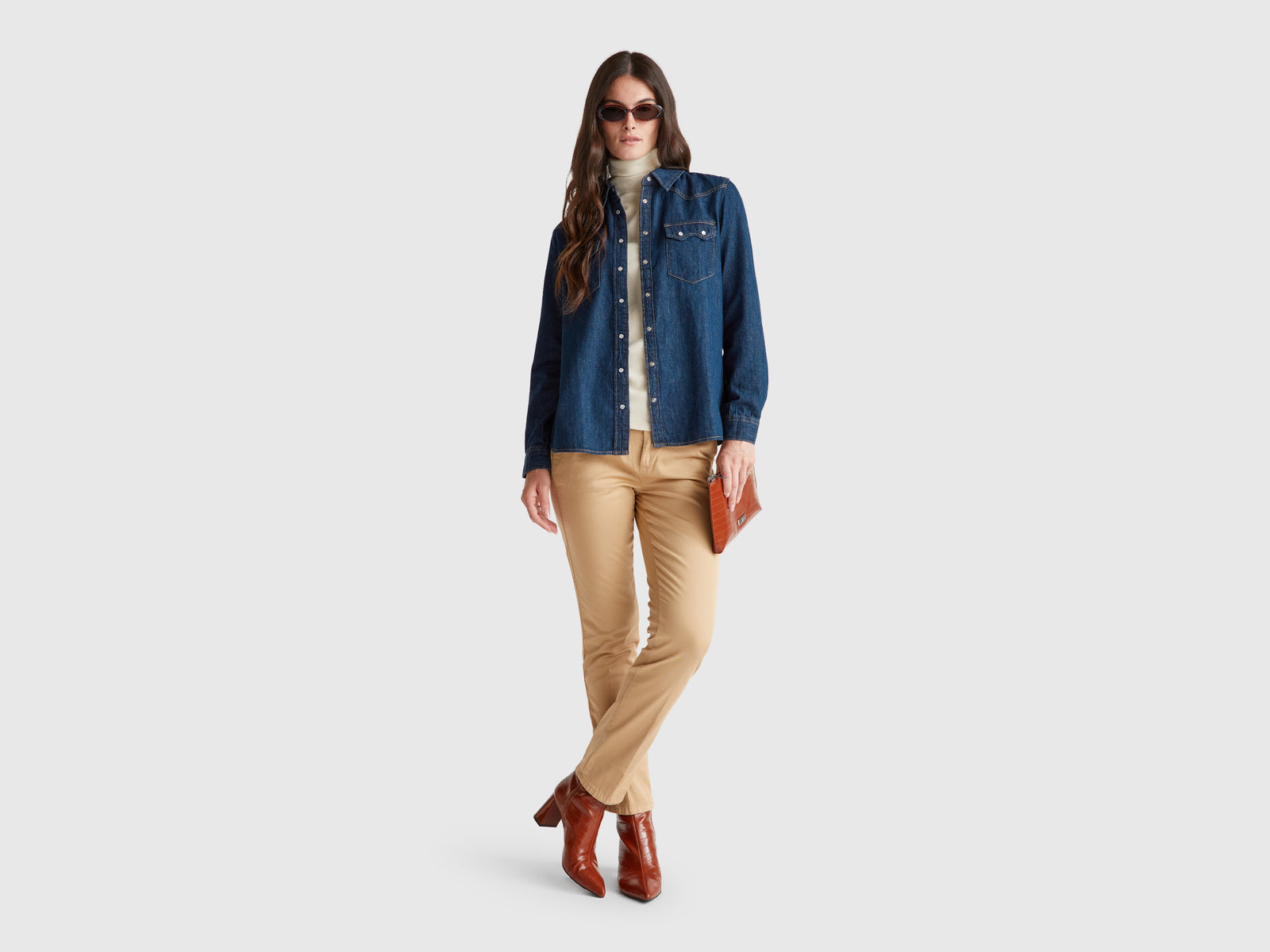 Slim fit cotton camel chinos