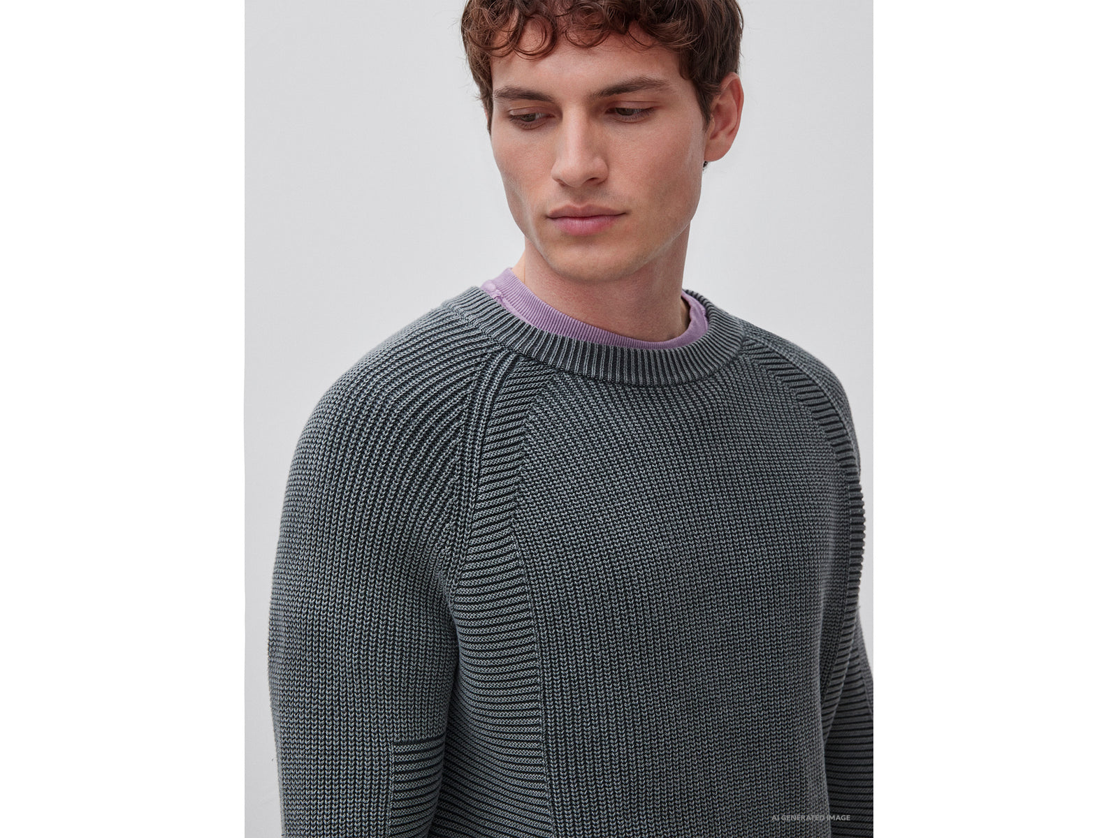 Regular fit stone washed sweater