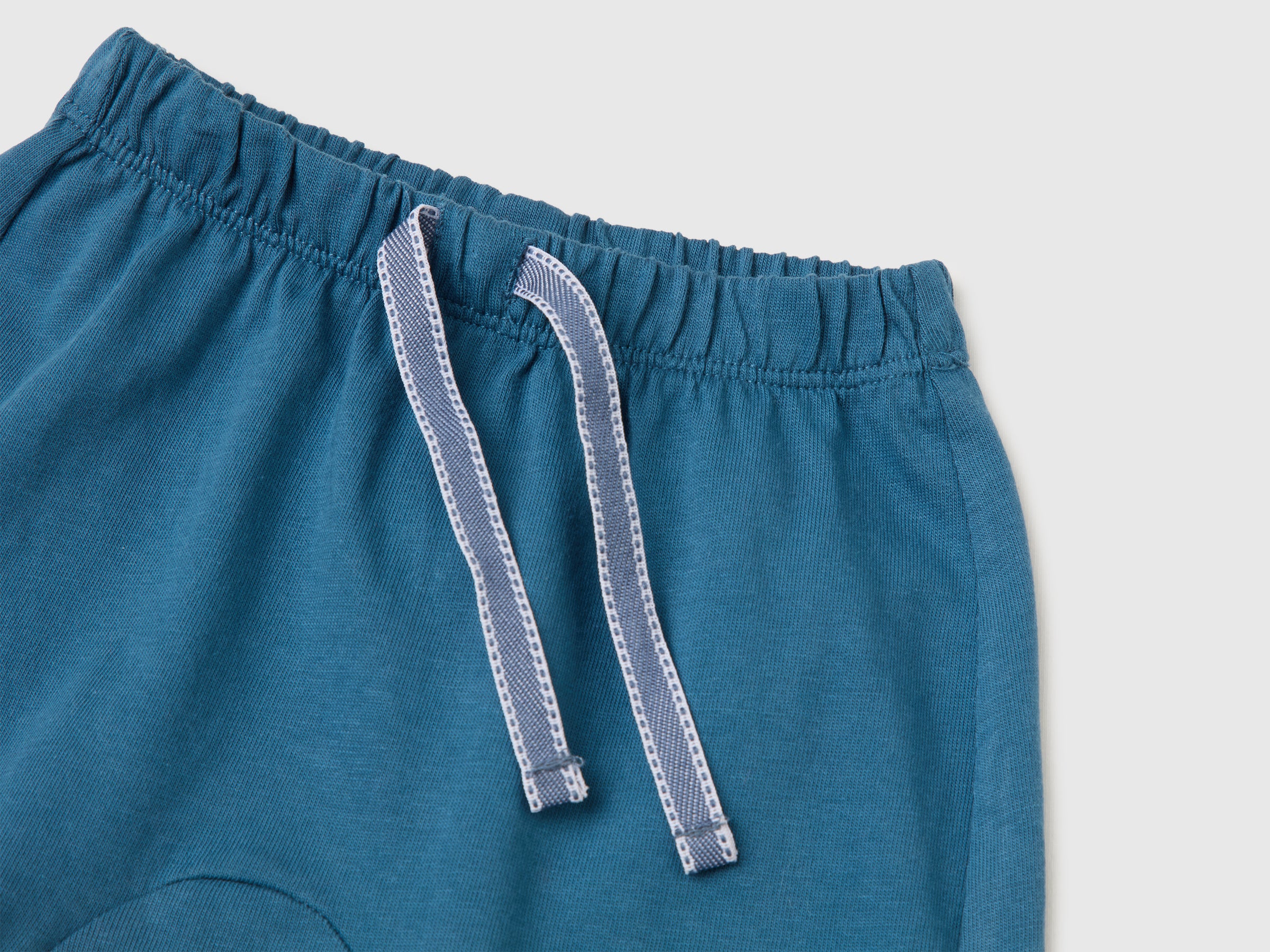 Shorts with animal embroidery - ucb_image_DS1