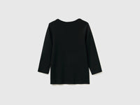 T-shirt slim fit com decote à barco - ucb_image_BS