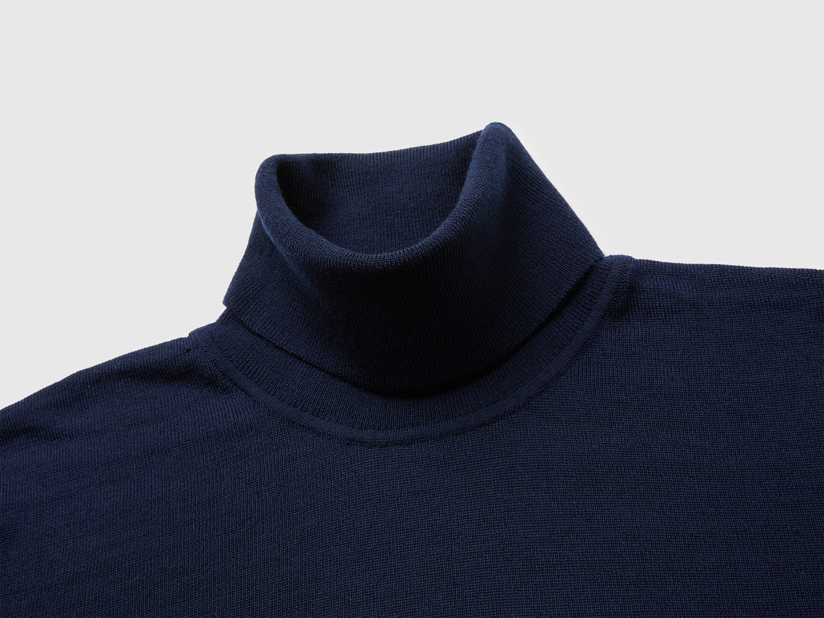 Camisola de gola alta em pura lã Merino - ucb_image_DS1