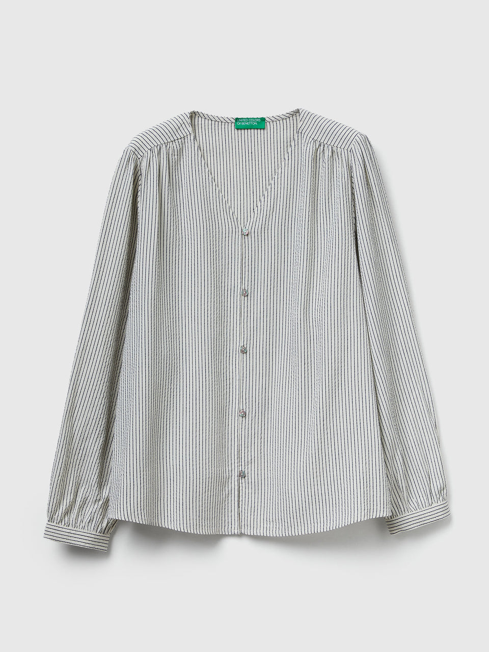Camisa às riscas com decote em V - ucb_image_FS