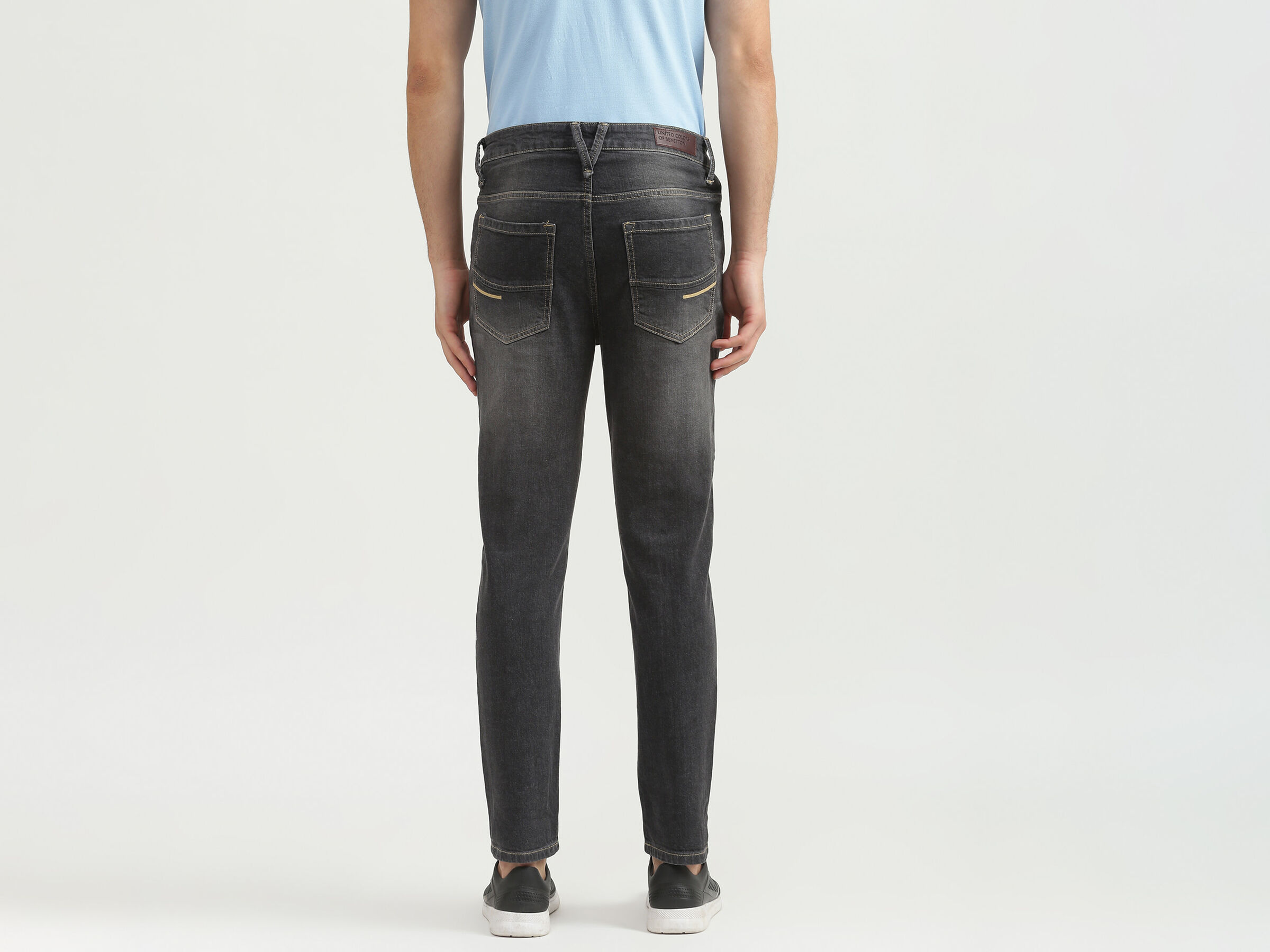 Low Crotch Fit Grey Jeans image number 2