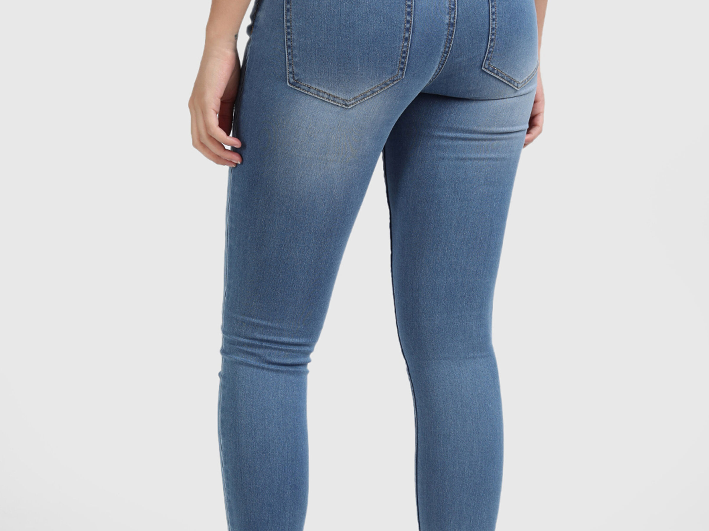 Cotton Ankle Length Denim with Distress image number 2