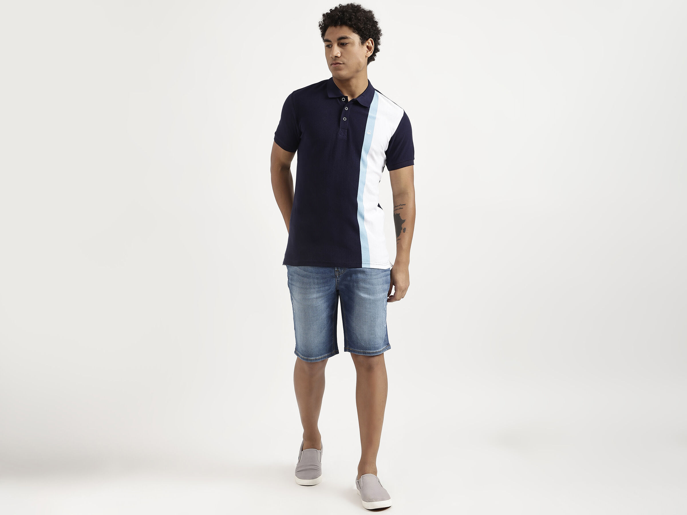 VERTICAL STRIPED POLO image number 3