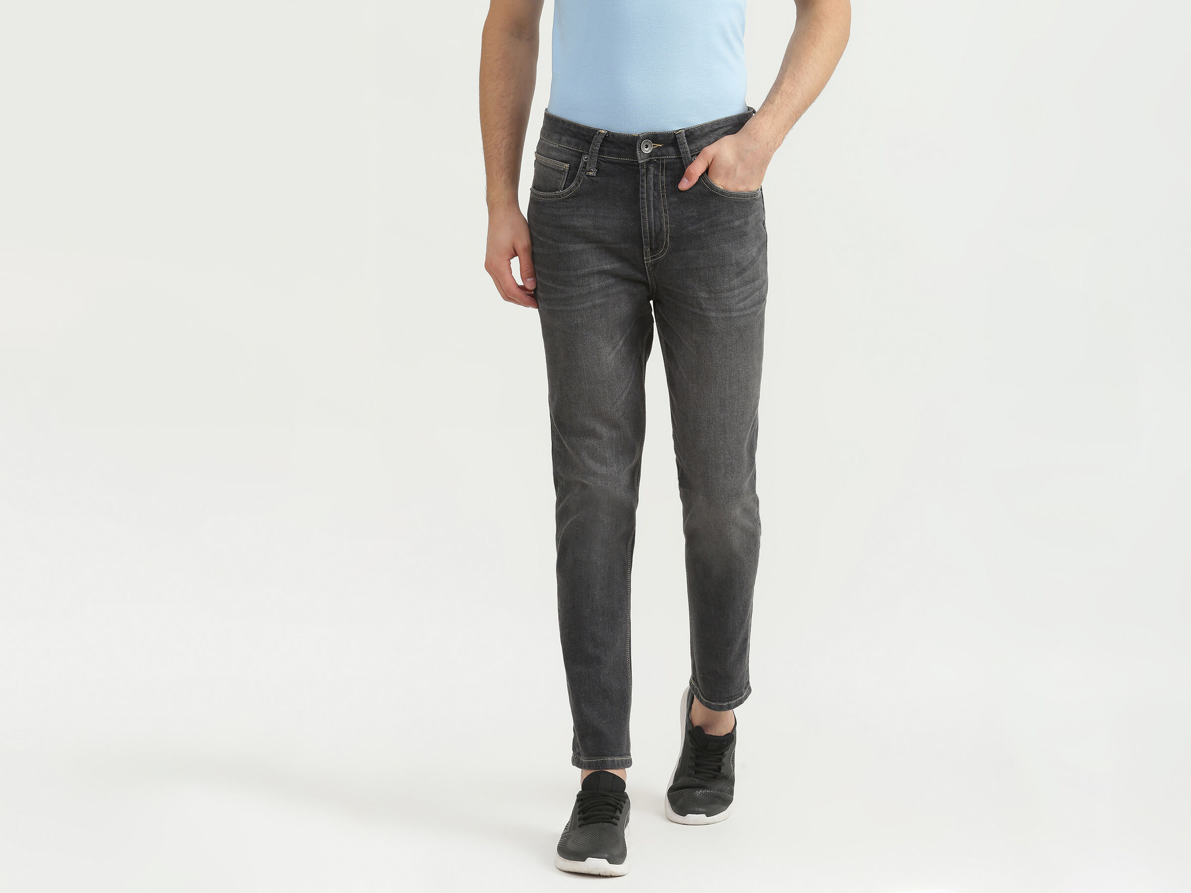 Low Crotch Fit Grey Jeans image number 0