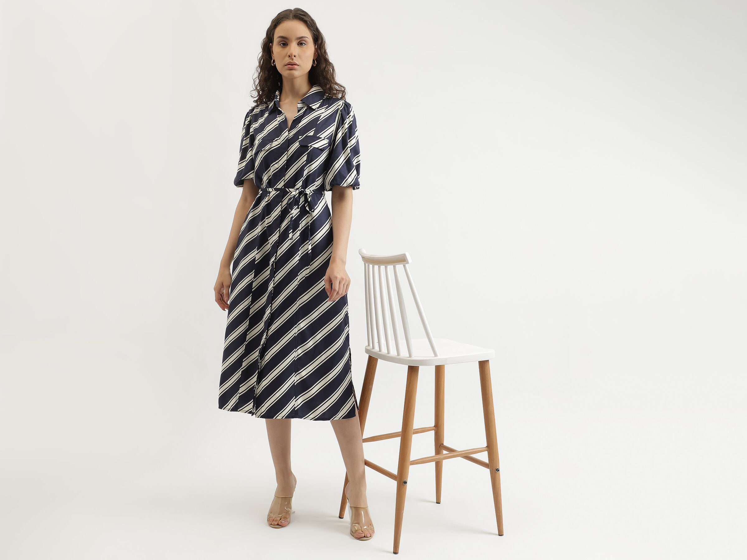 S/S DIAGONAL STRIPE SHIRT DRESS image number 4