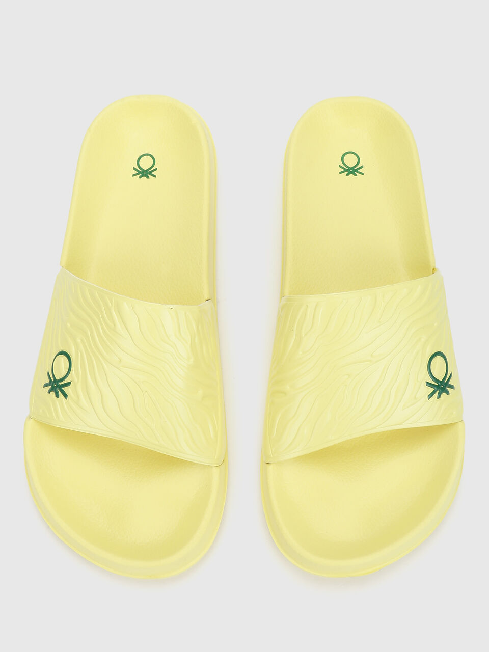 TEXTURED PU SLIDE image number null