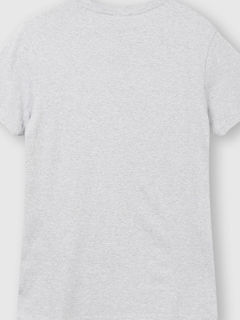 Basic Tee image number null