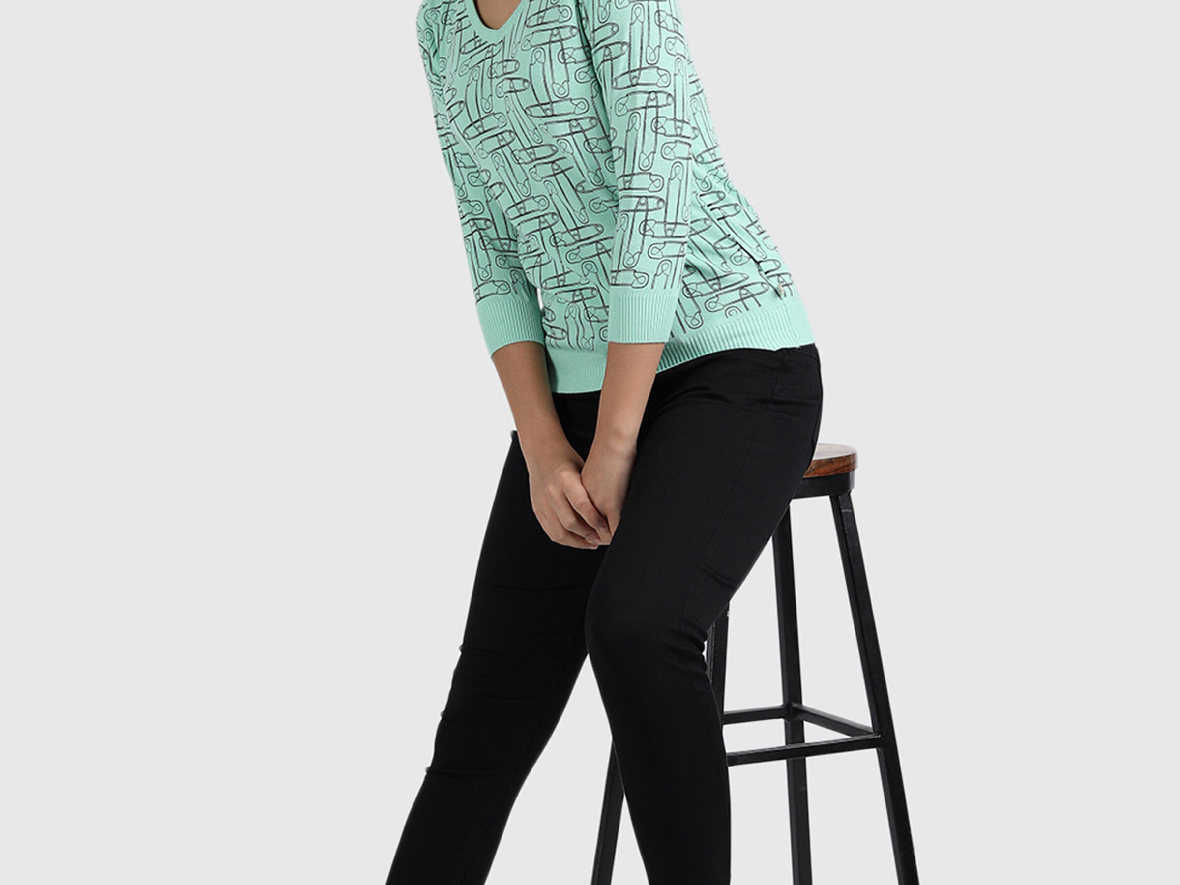 Pure Cotton Tricot Top with V-Neck image number 2
