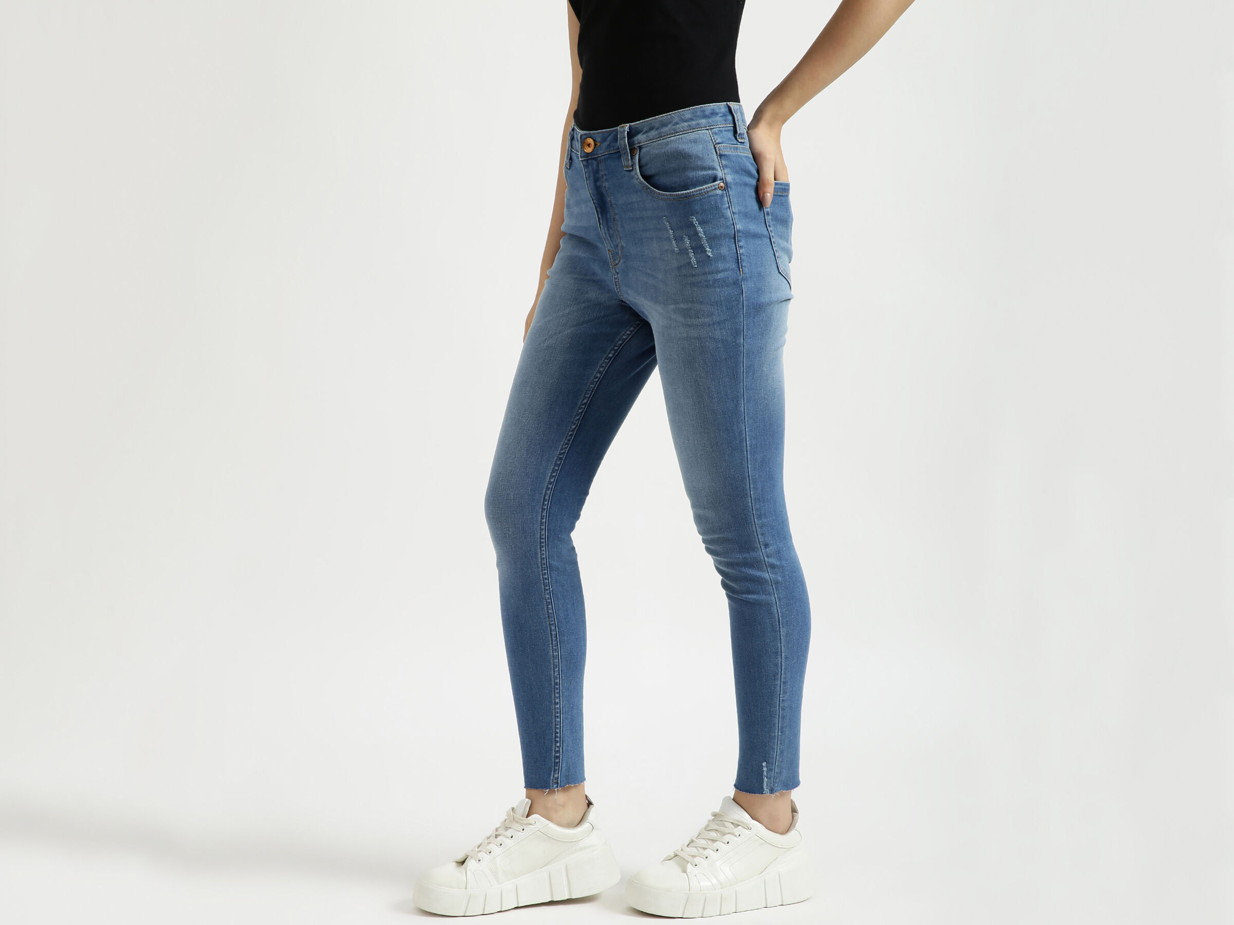 Skinny With Benetton Embroidery image number 1