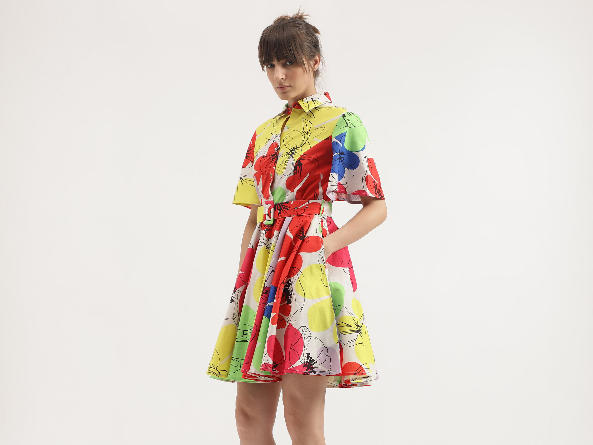S/S PRINTED SHORT FLARE DRESS WITH BELT image number 1