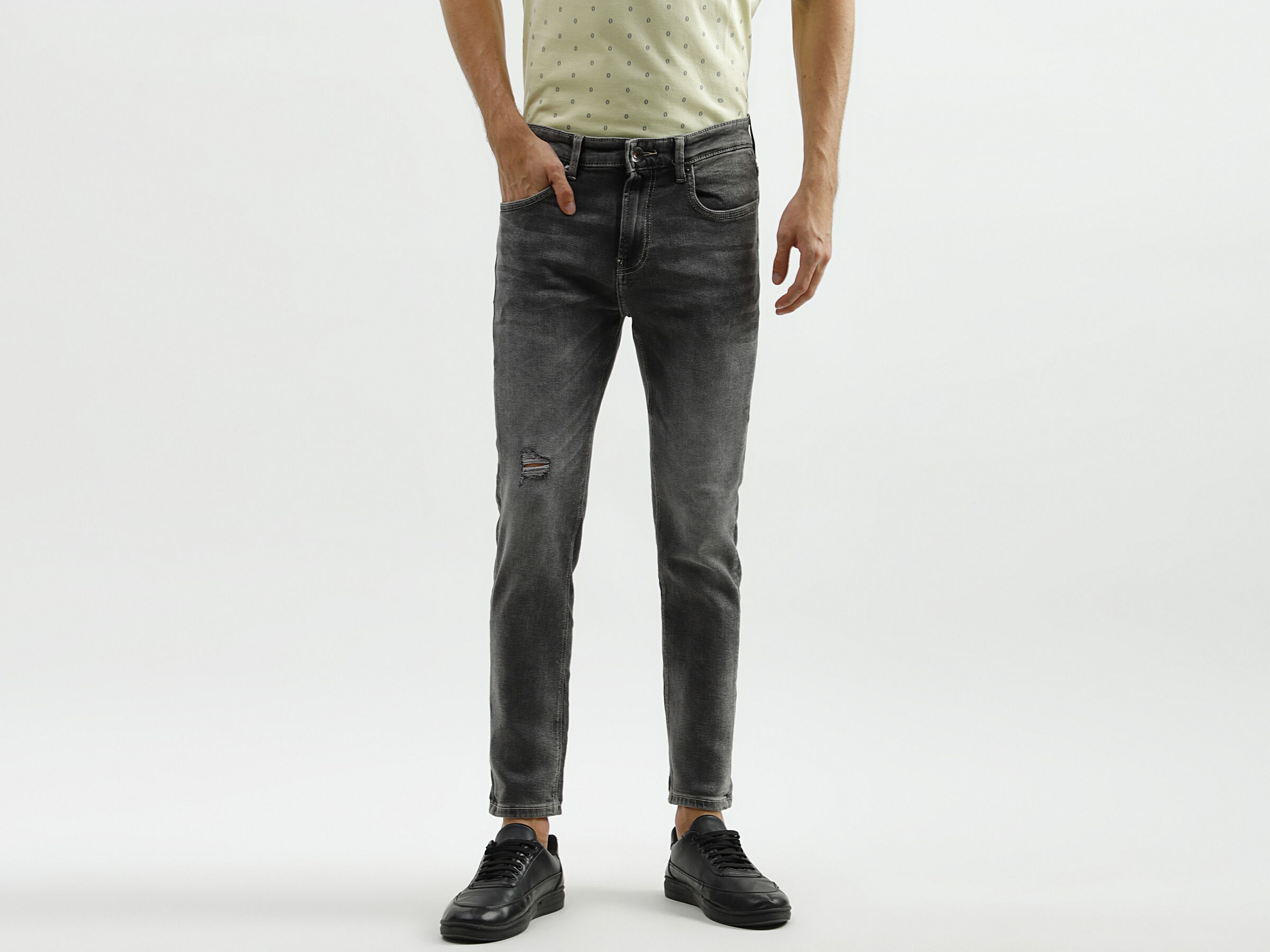 Low Crotch Faded Grey High Stretch Jeans image number 0