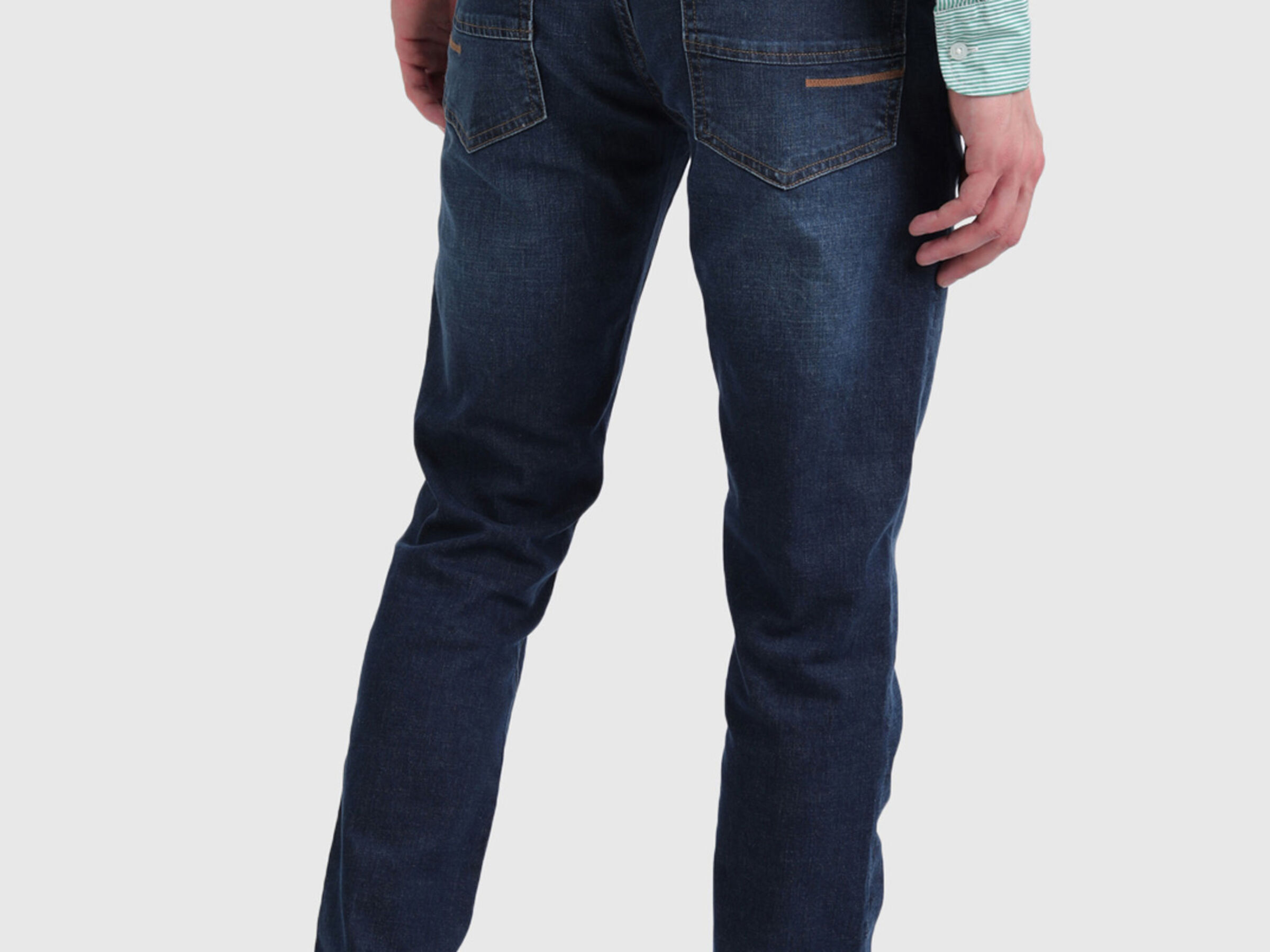 Mid Shade Washed  Skinny Jeans image number 2