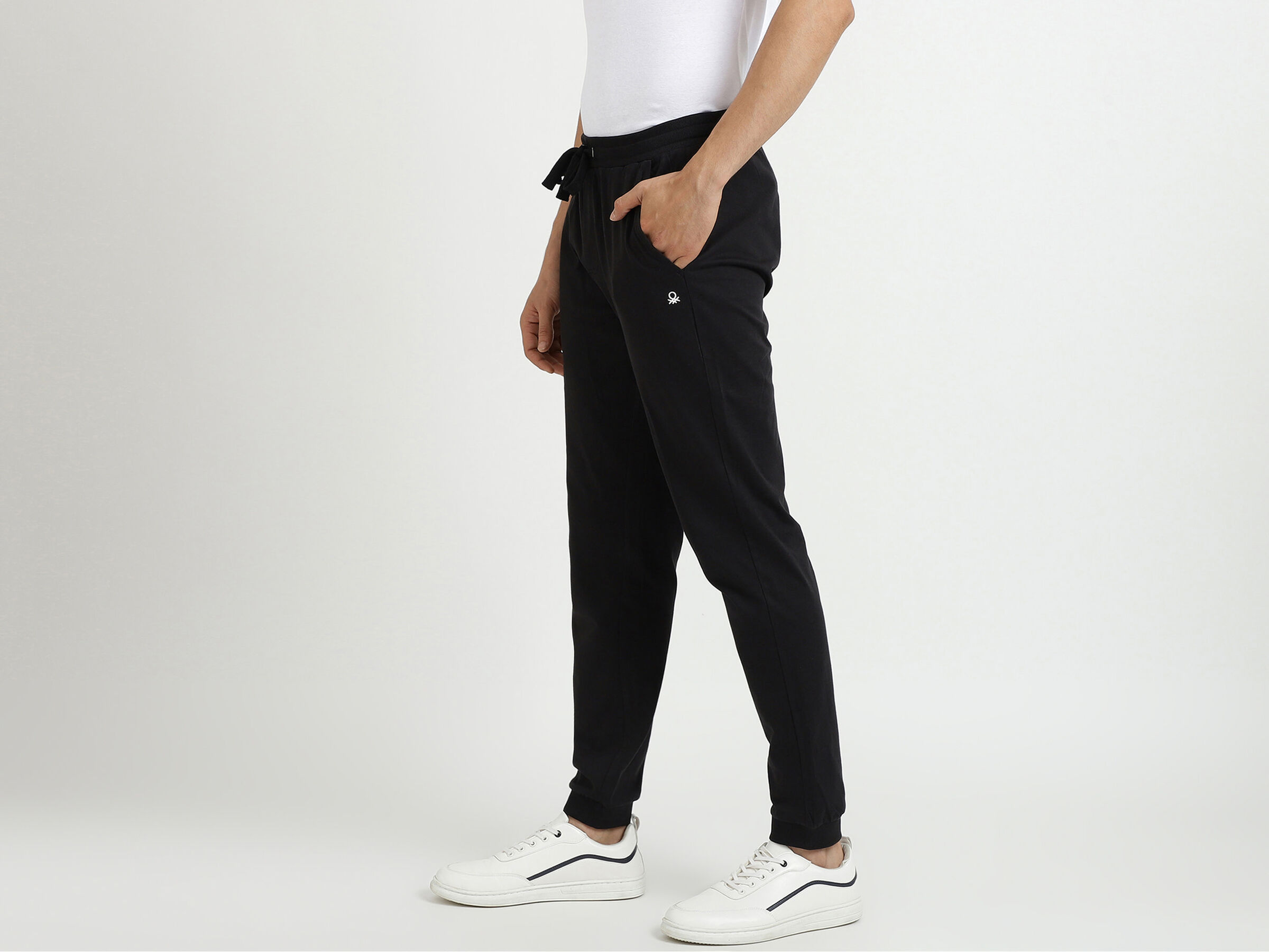 United Colors Of Benetton Trousers image number 1