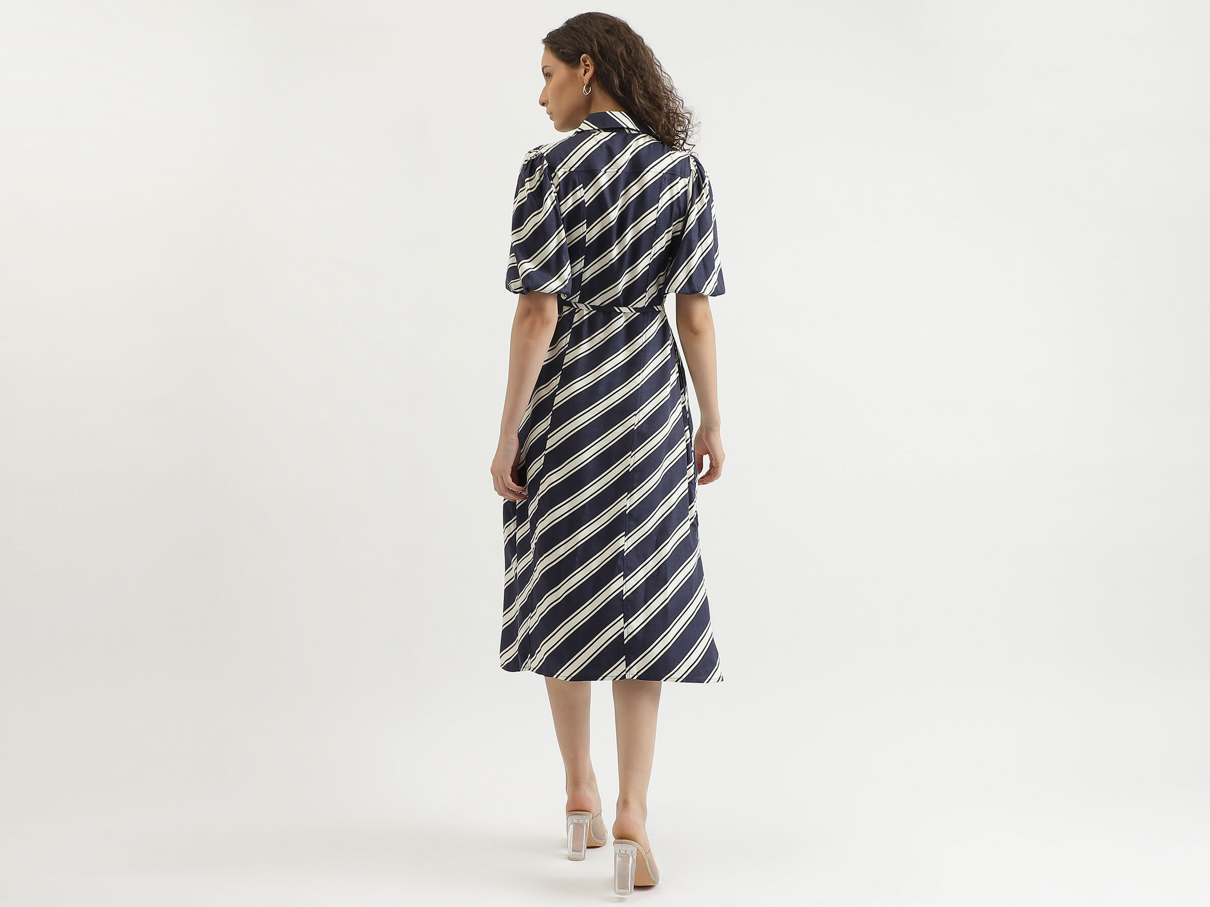 S/S DIAGONAL STRIPE SHIRT DRESS image number 2