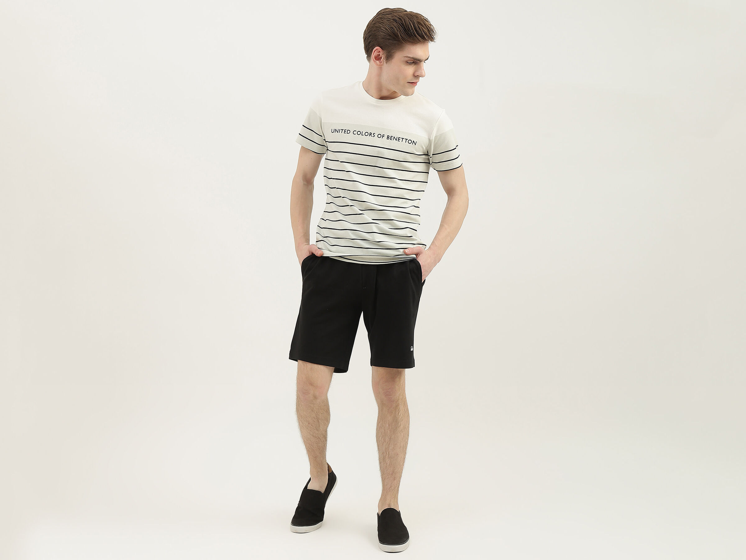 CLASSIC ENGINEERED STRIPED TEE image number 3