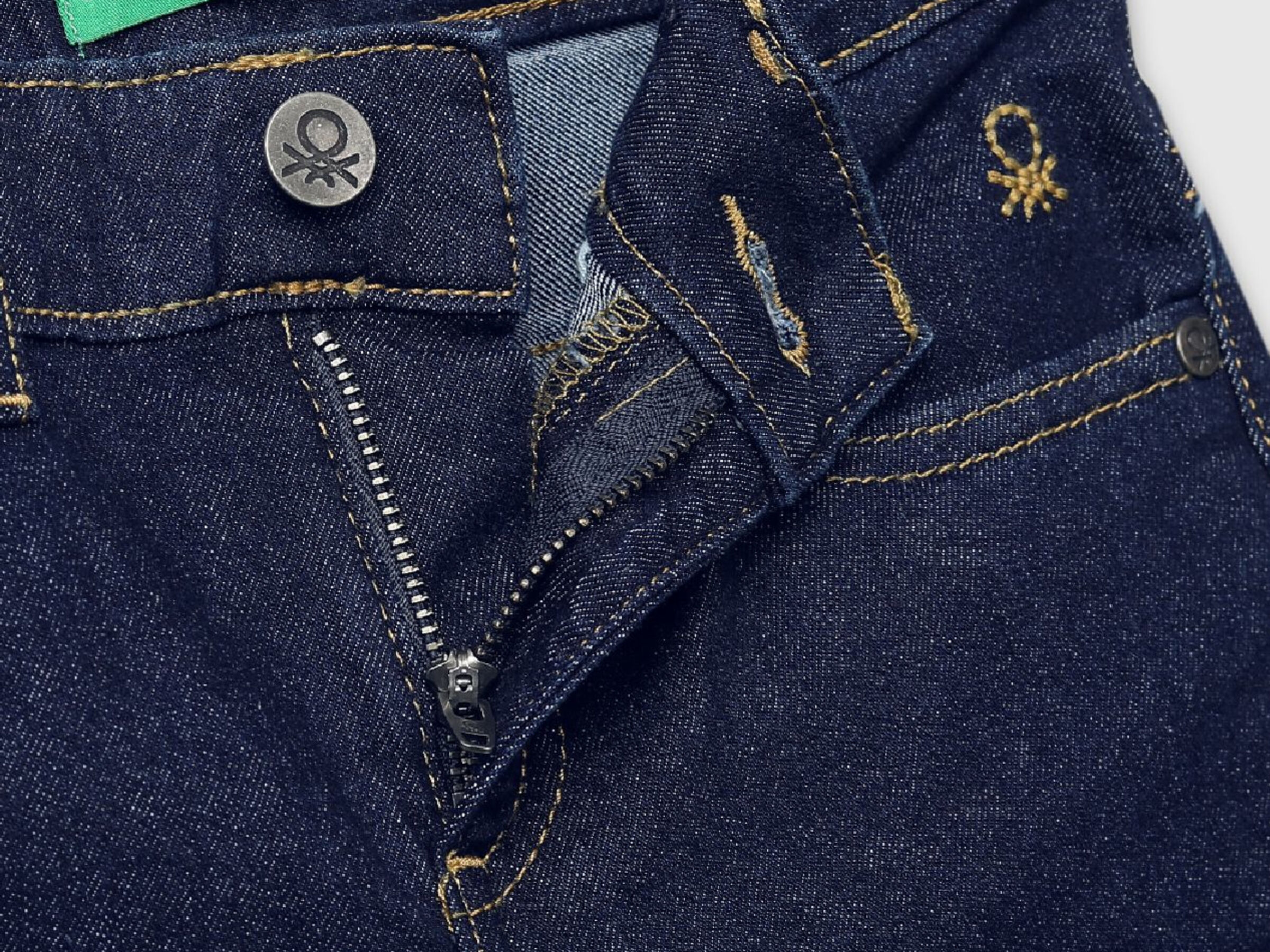 Raw Wash Denim image number 2