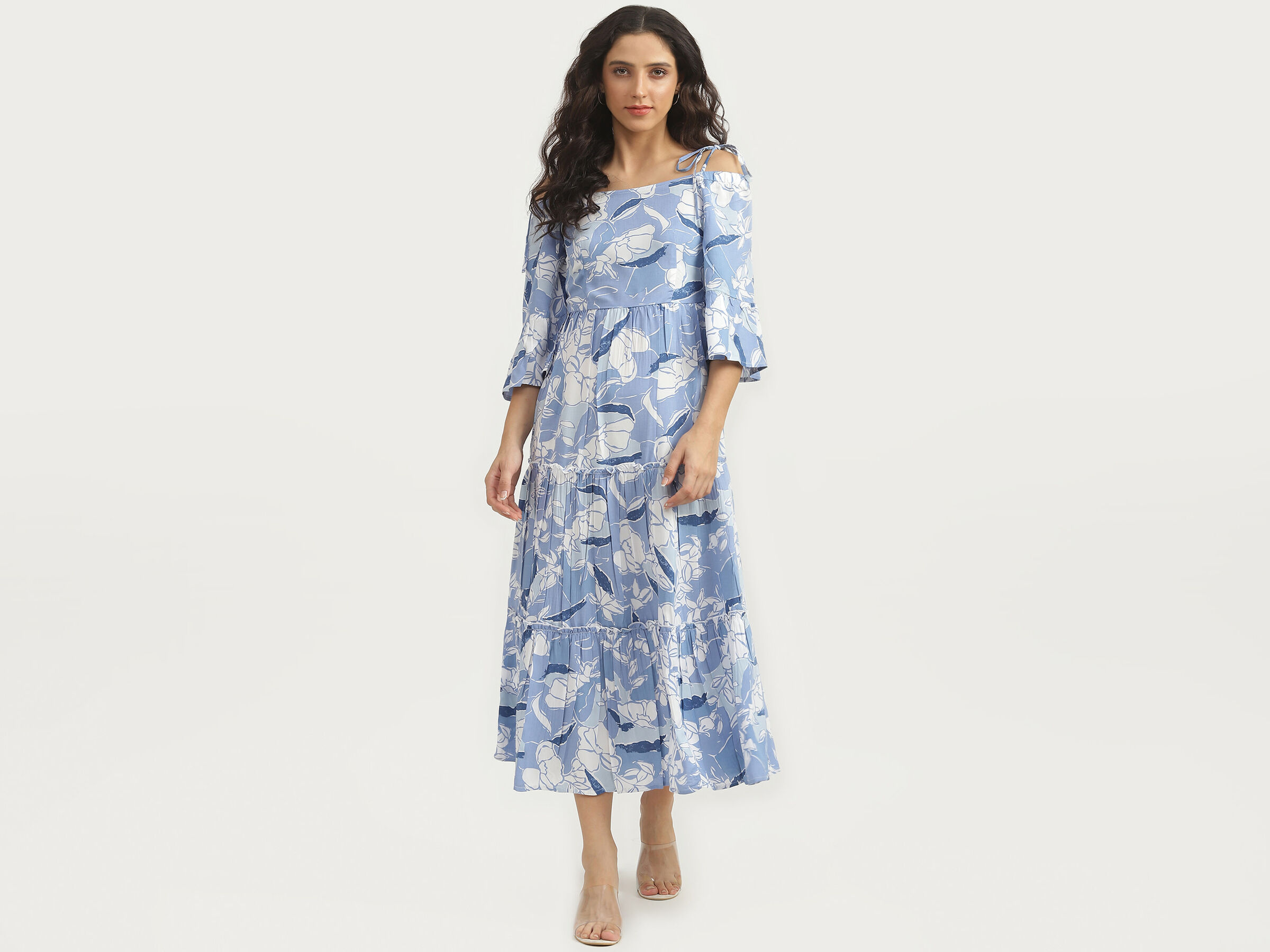 Off Shoulder Tiered Maxi DreShort Sleeve image number 0