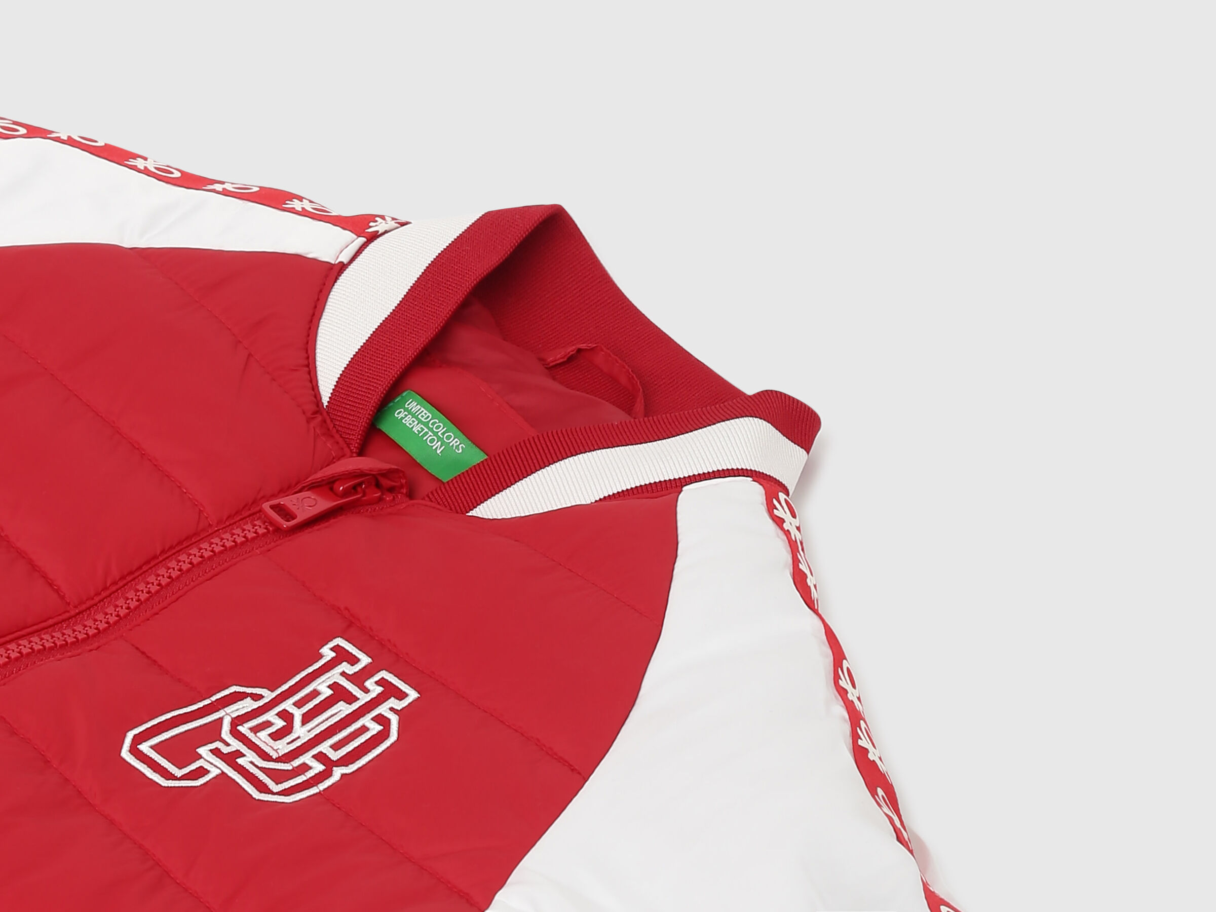 COLOR BLOCK ICON TAPE UCB BADGE JACKET image number 2