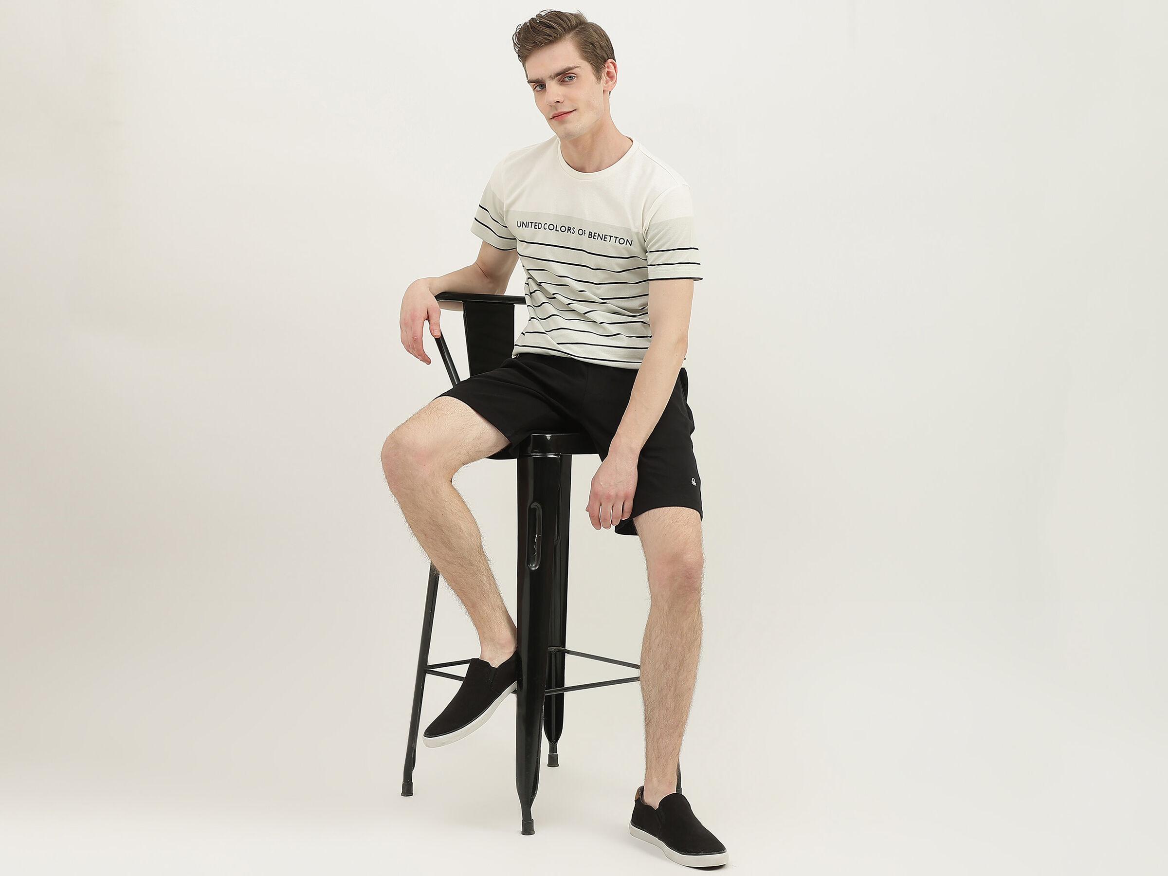 CLASSIC ENGINEERED STRIPED TEE image number 4