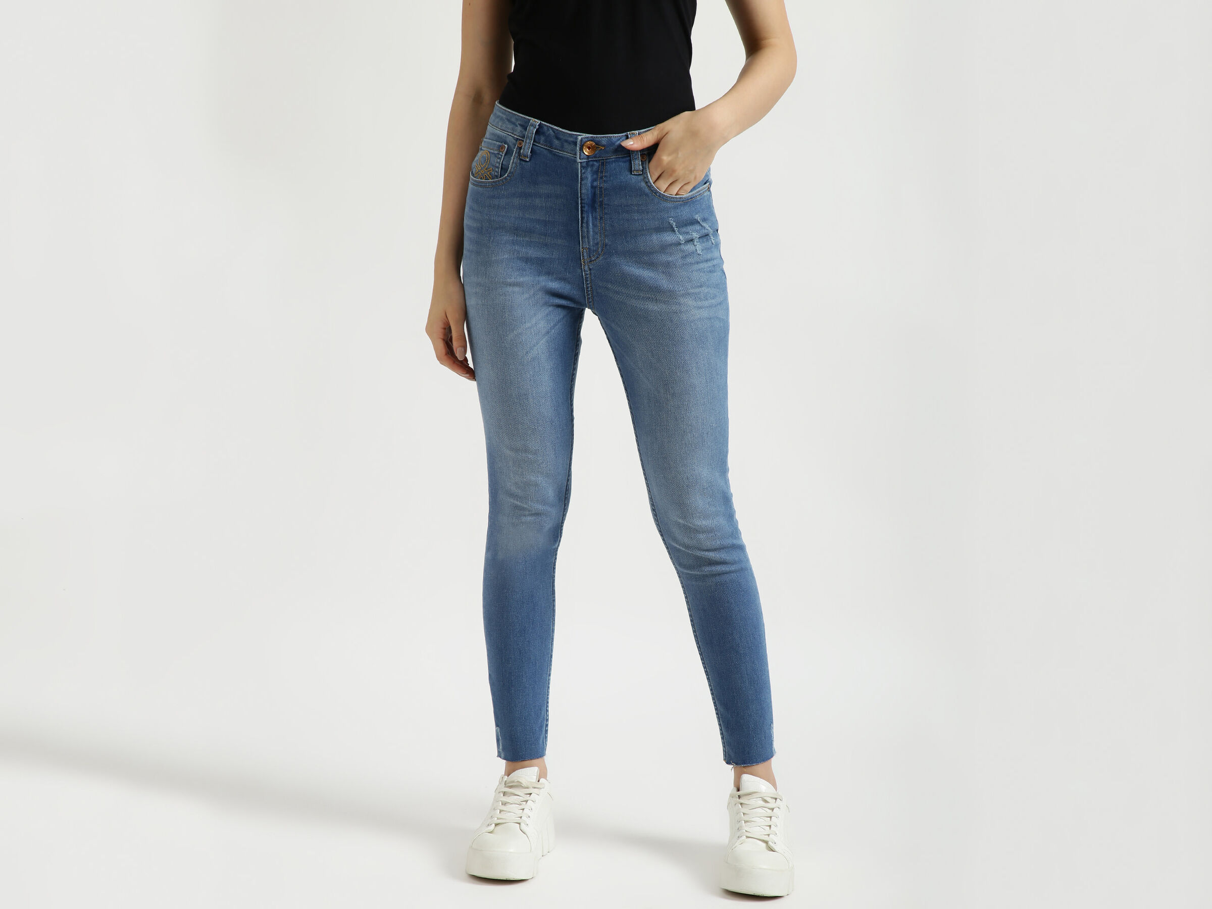 Skinny With Benetton Embroidery image number 0
