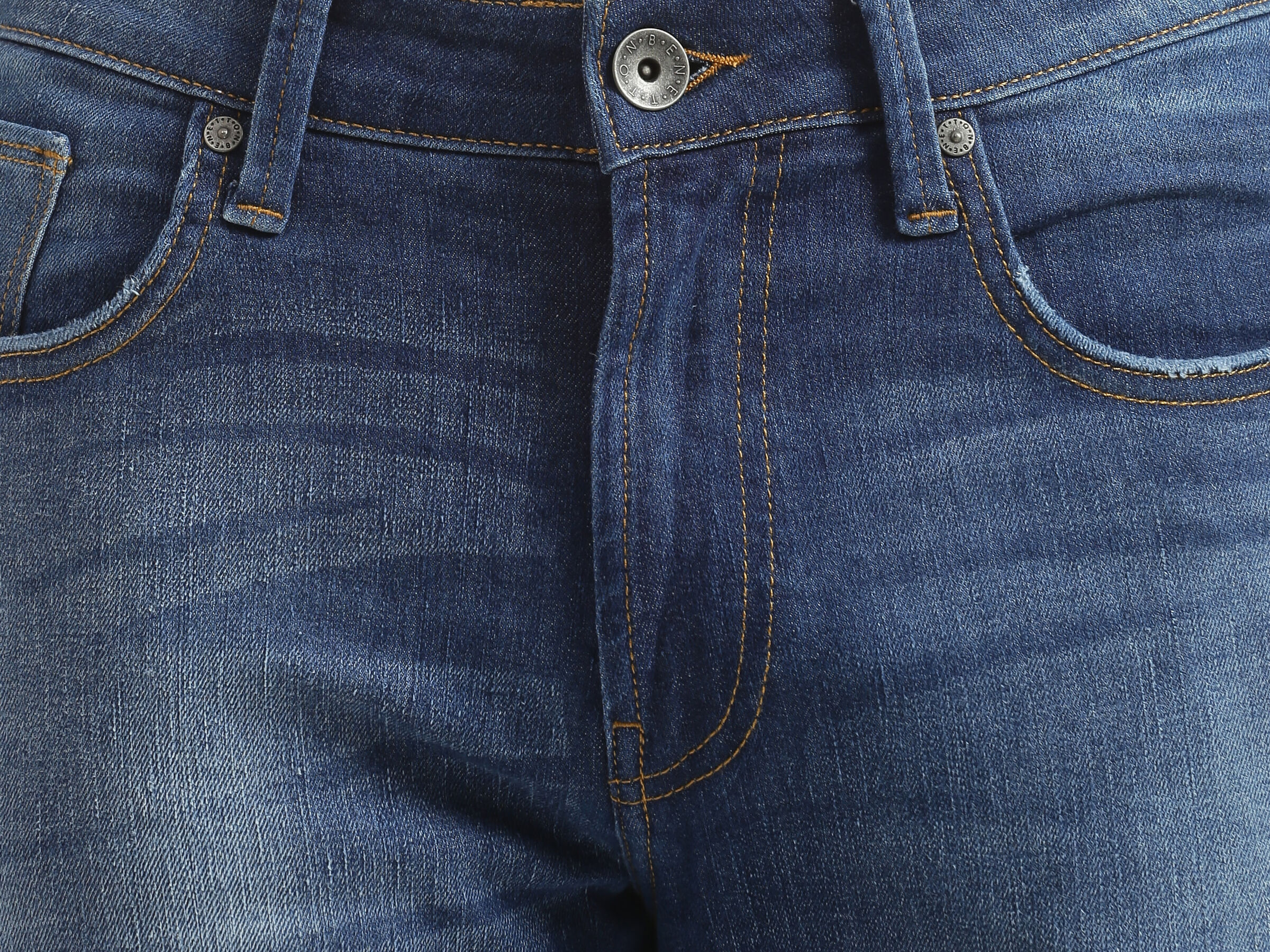 SKINNY FIT FADED BLUE BOOMERANG JEANS image number 4