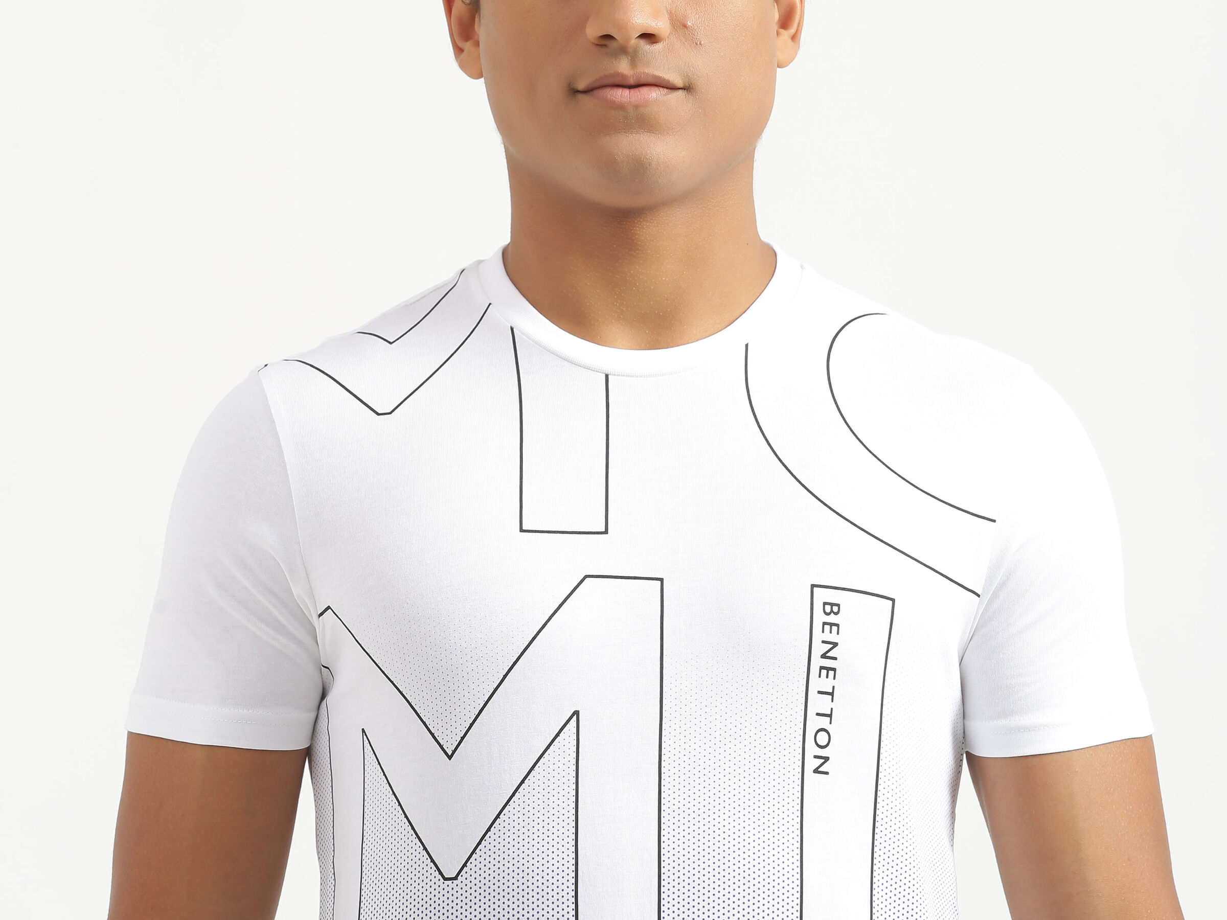 DOTTED UCB AOP TEE image number 4