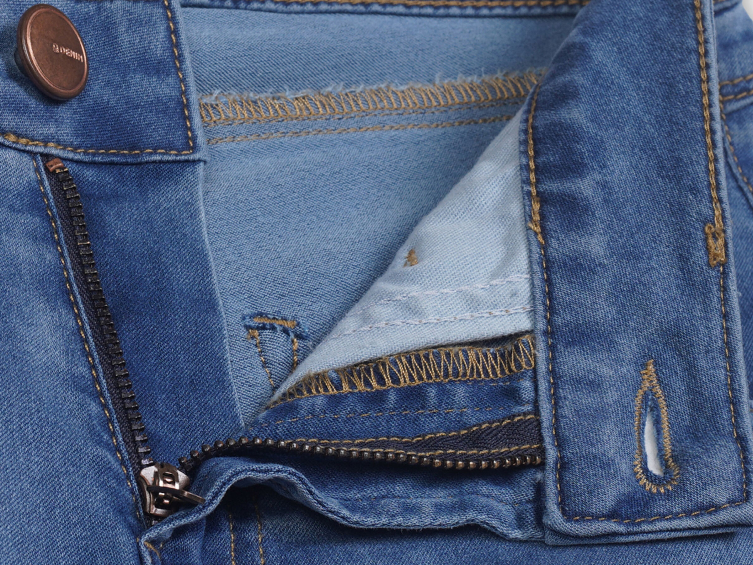 Cotton Ankle Length Denim with Distress image number 4