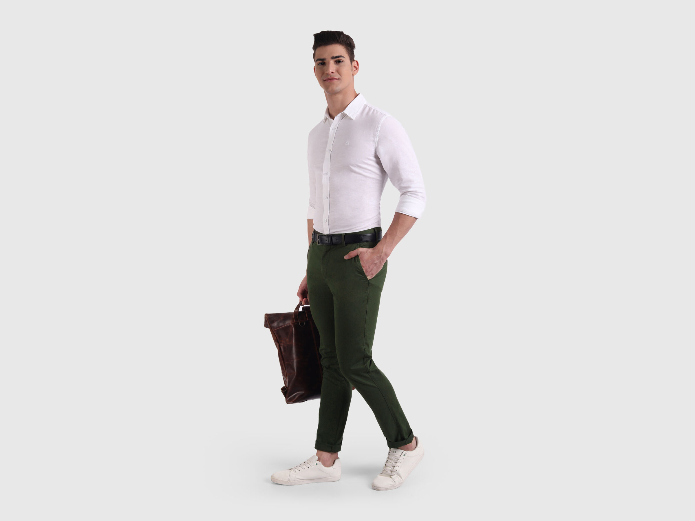 Slim fit satin trousers with stretch image number 3