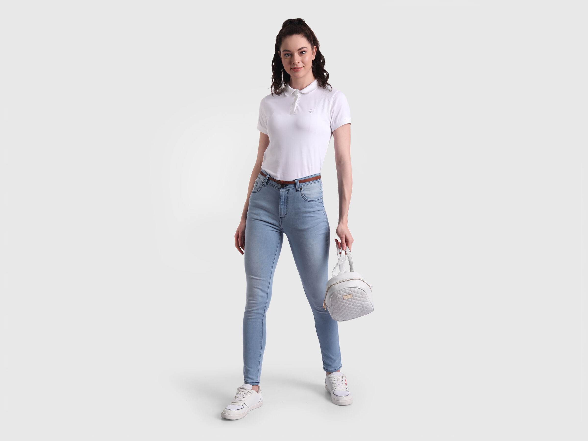 Basic 5 pocket skinny jeans image number 3