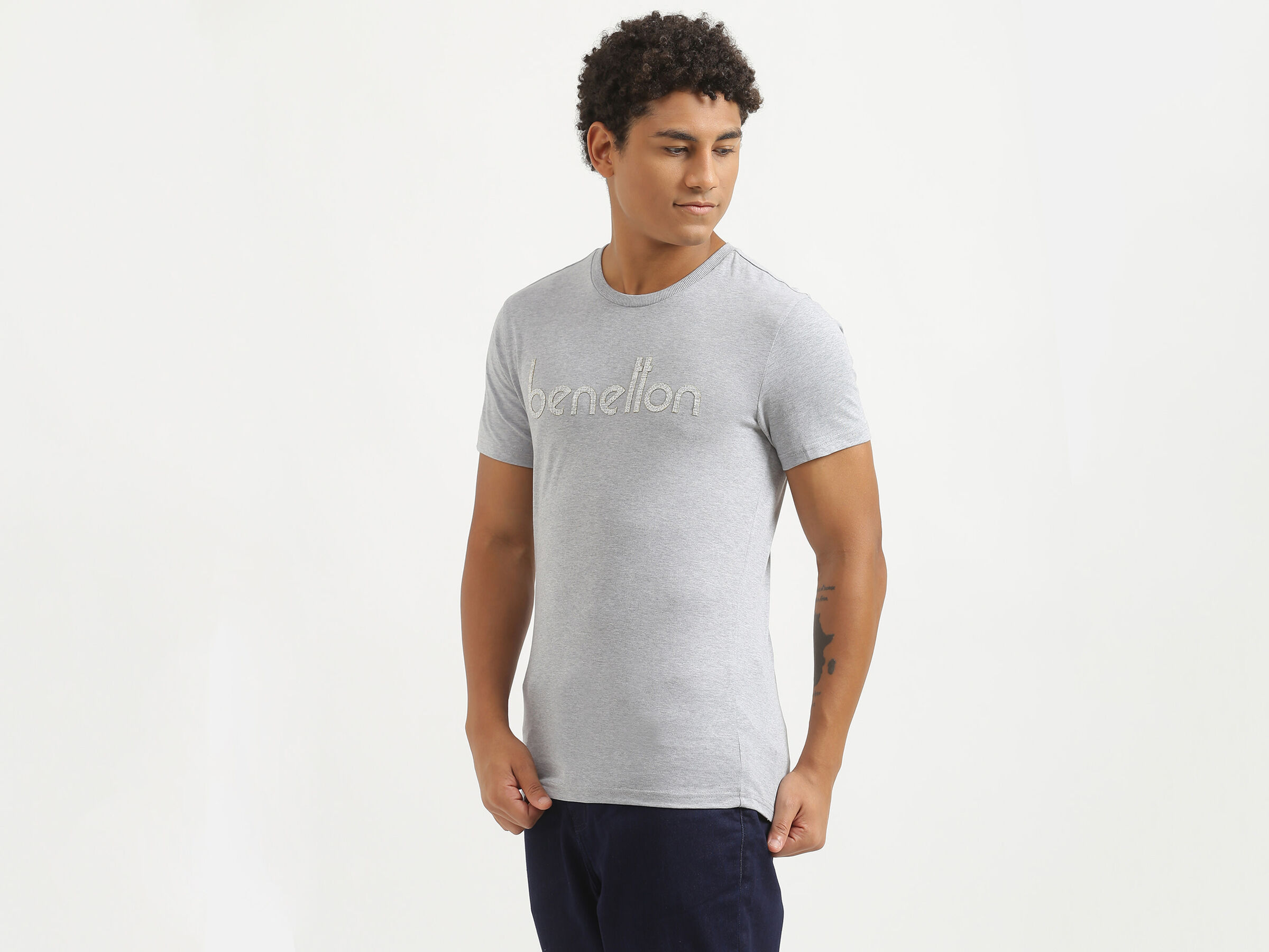 LASER CUT BENETTON TEE image number 1