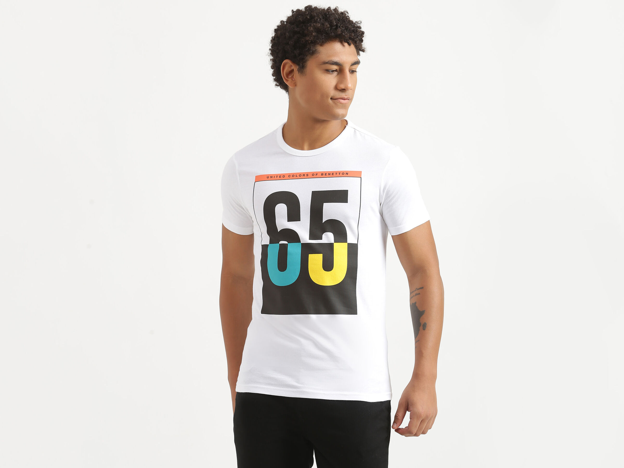 MULTICOLOR BRANDED TEE image number 0