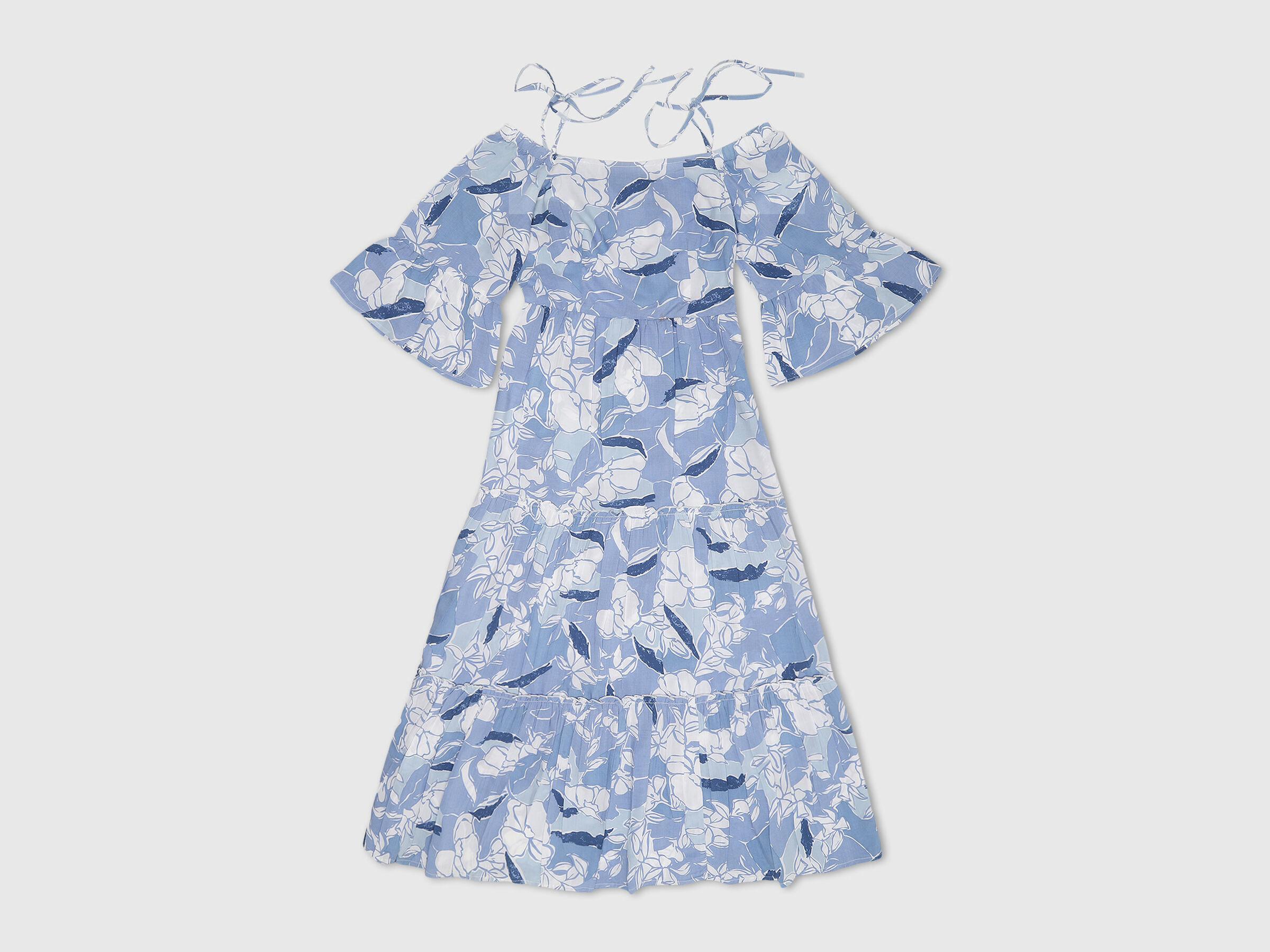 Off Shoulder Tiered Maxi DreShort Sleeve image number 5