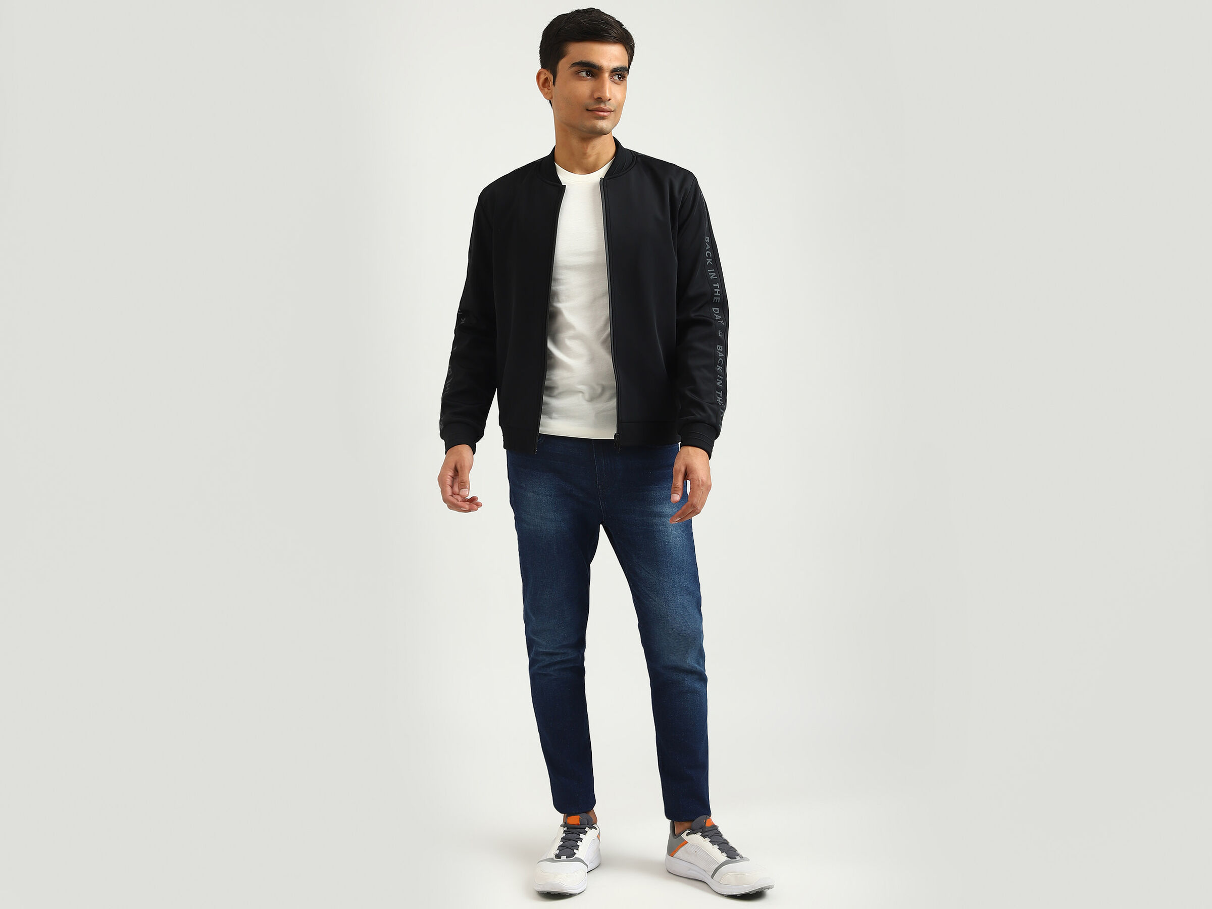 SLEEVE PRINT NEOPRENE KNIT JACKET image number 3