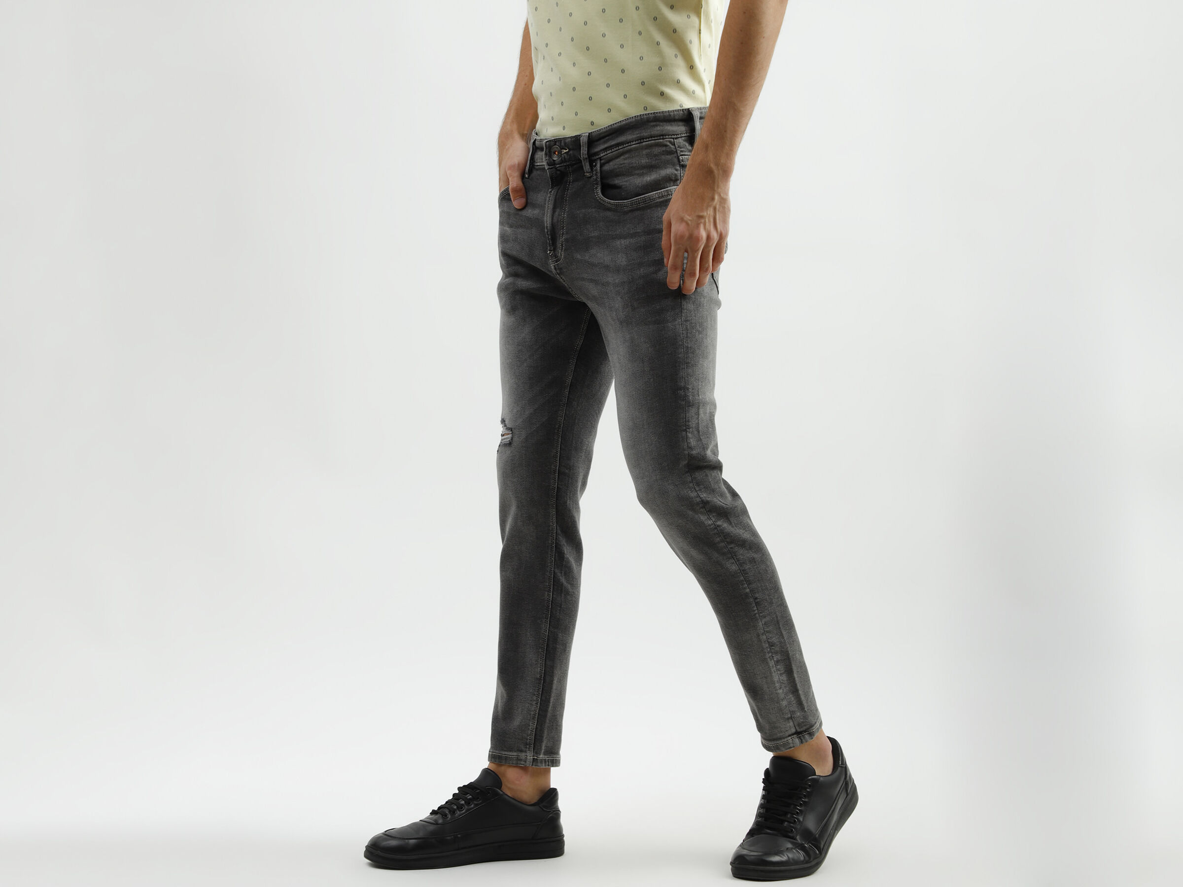 Low Crotch Faded Grey High Stretch Jeans image number 1