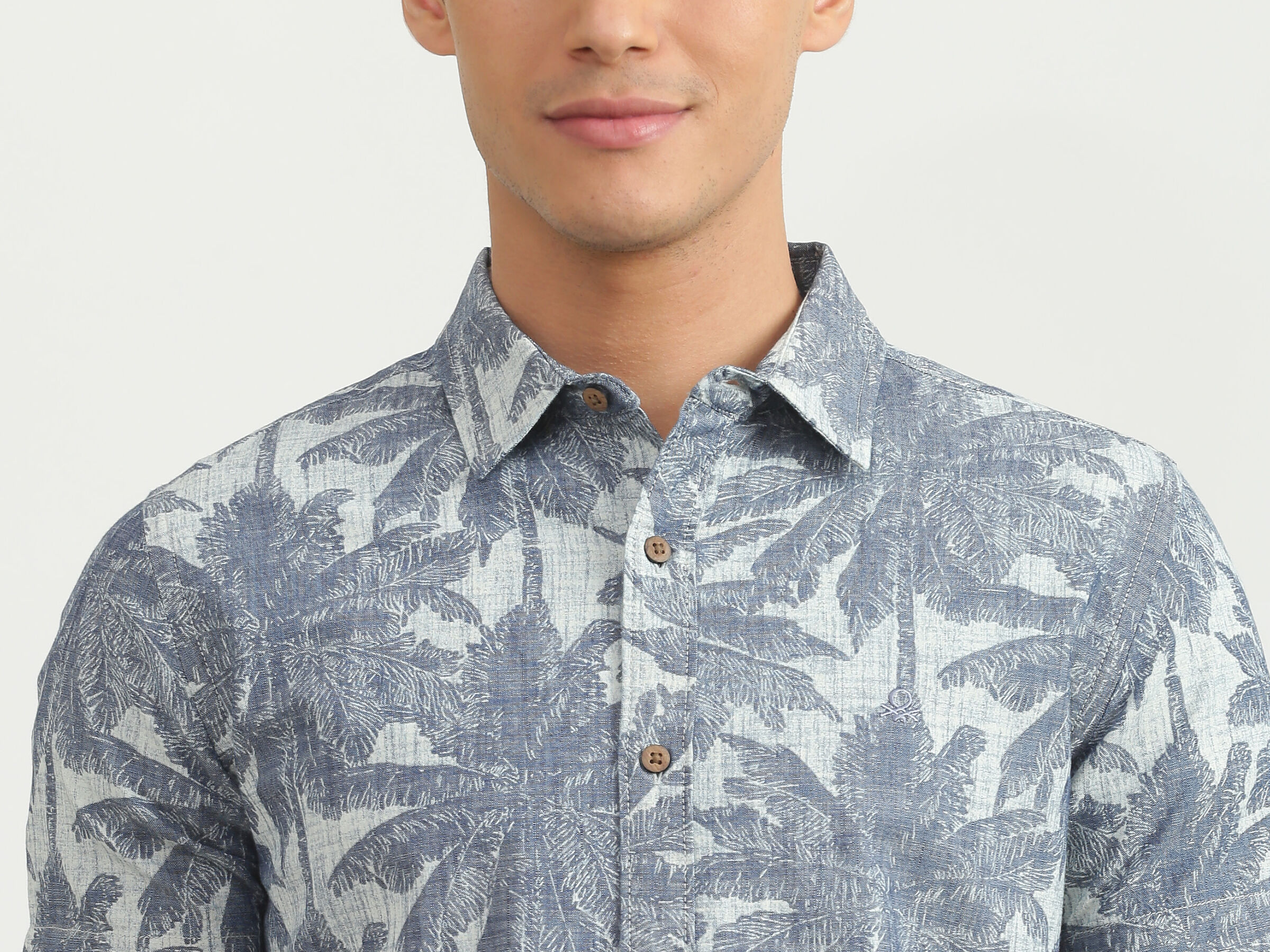 Half Sleeves Palm Print Shirt image number 4
