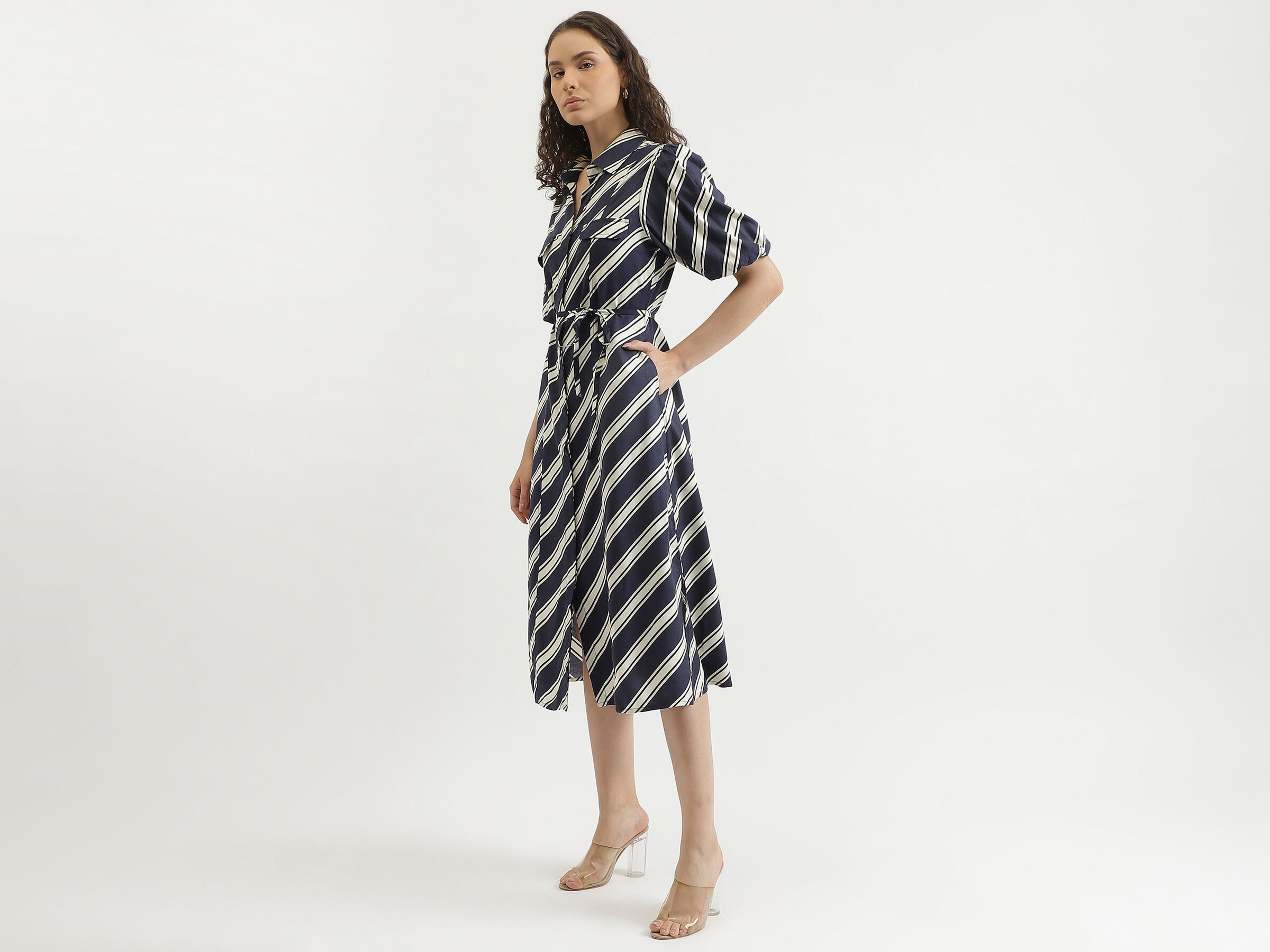 S/S DIAGONAL STRIPE SHIRT DRESS image number 1