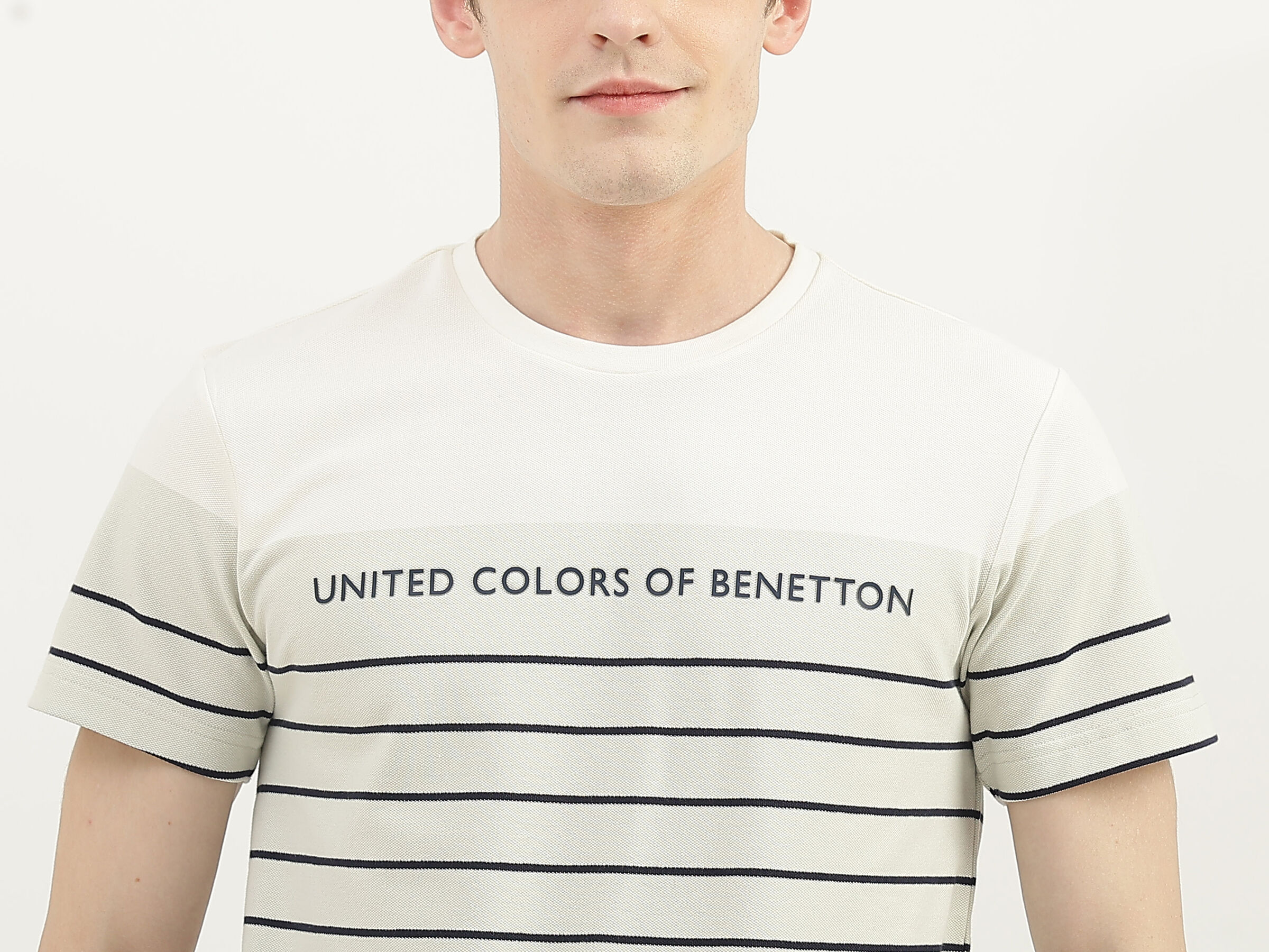 CLASSIC ENGINEERED STRIPED TEE image number 5