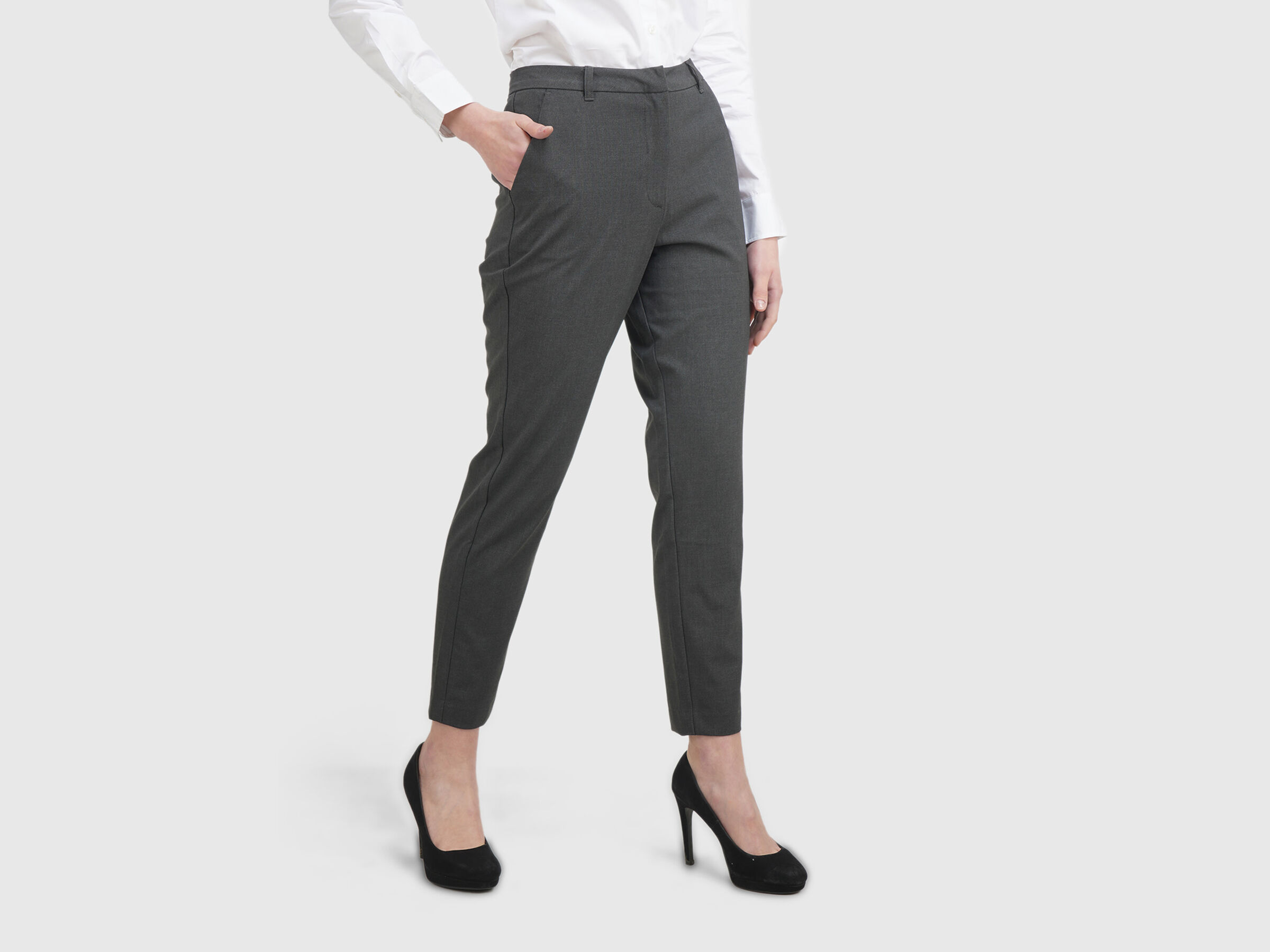 Cigarette pants image number 1