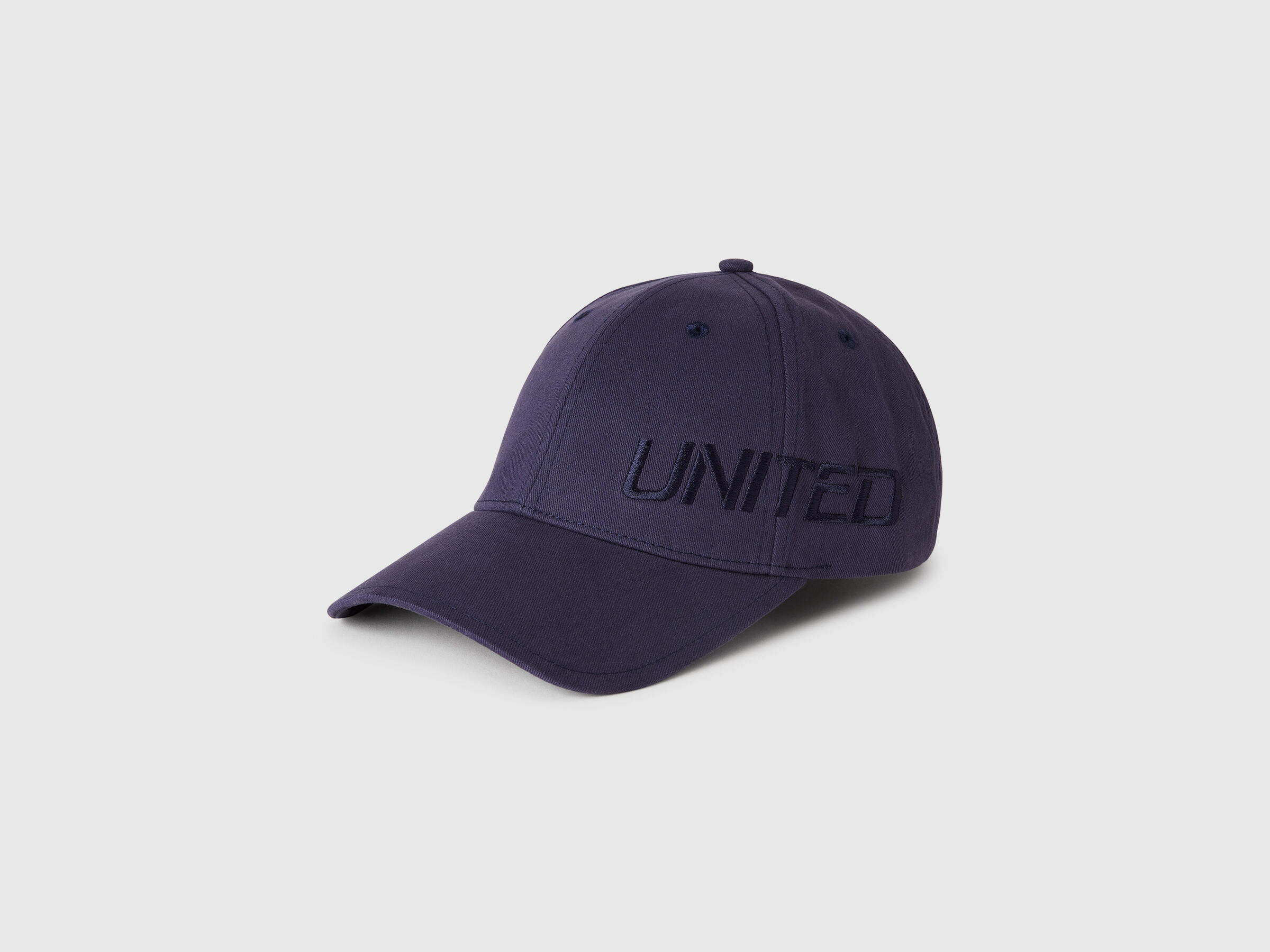HAT Men image number 0