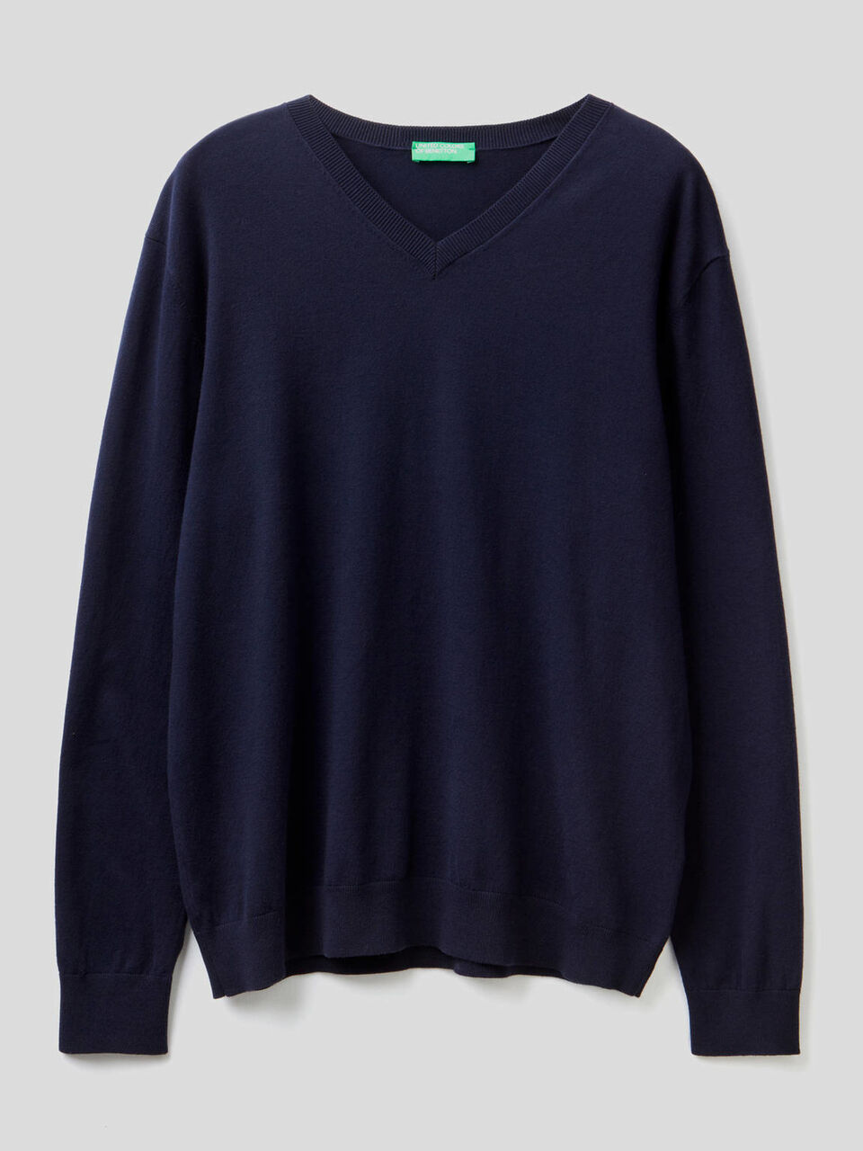 V-neck sweater in cotton blend image number 1